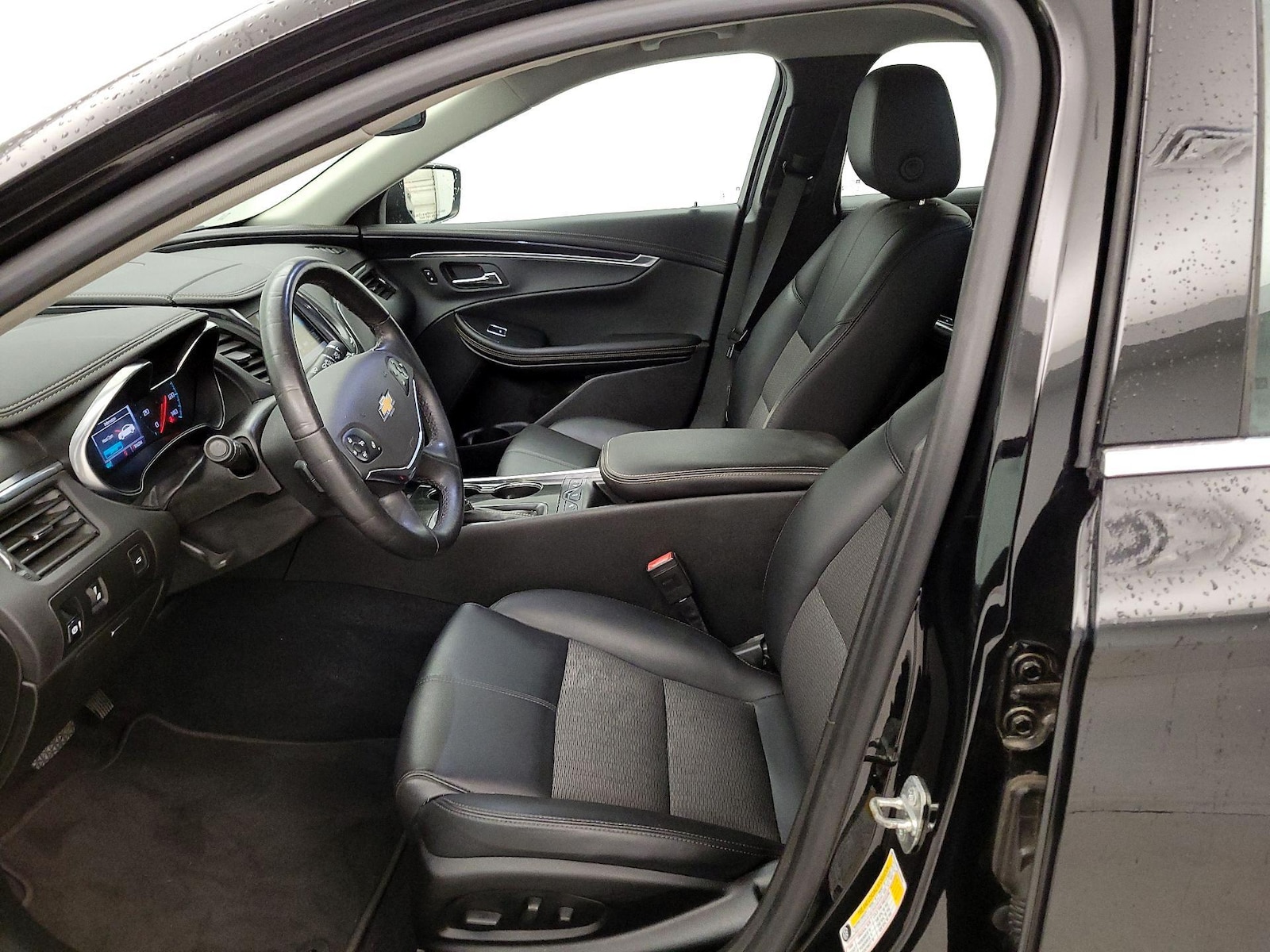 Power Seat(s) & Side Airbags