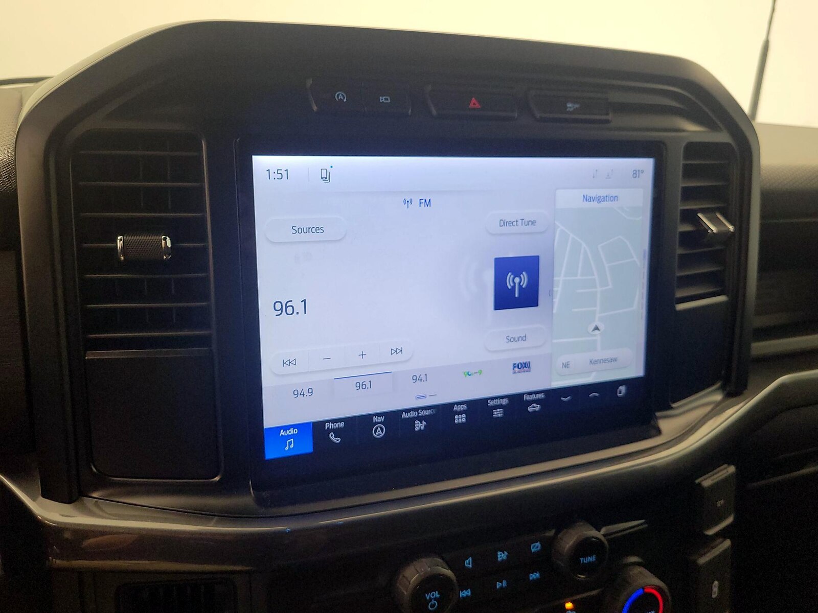 2024 Ford F-150 STX - Photo 17