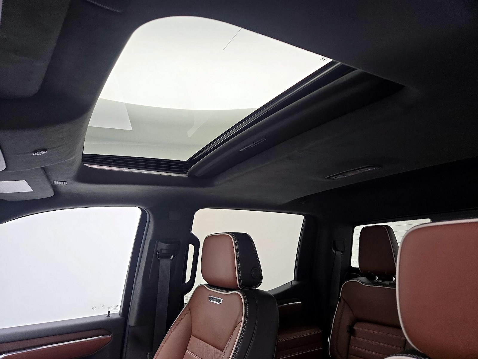 Sunroof(s) & Overhead Airbags