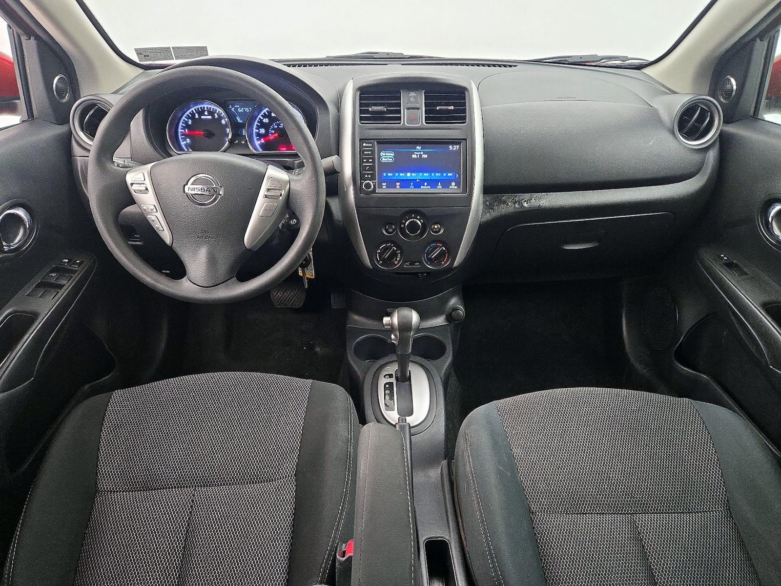 2019 Nissan Versa Sedan SV - Photo 10