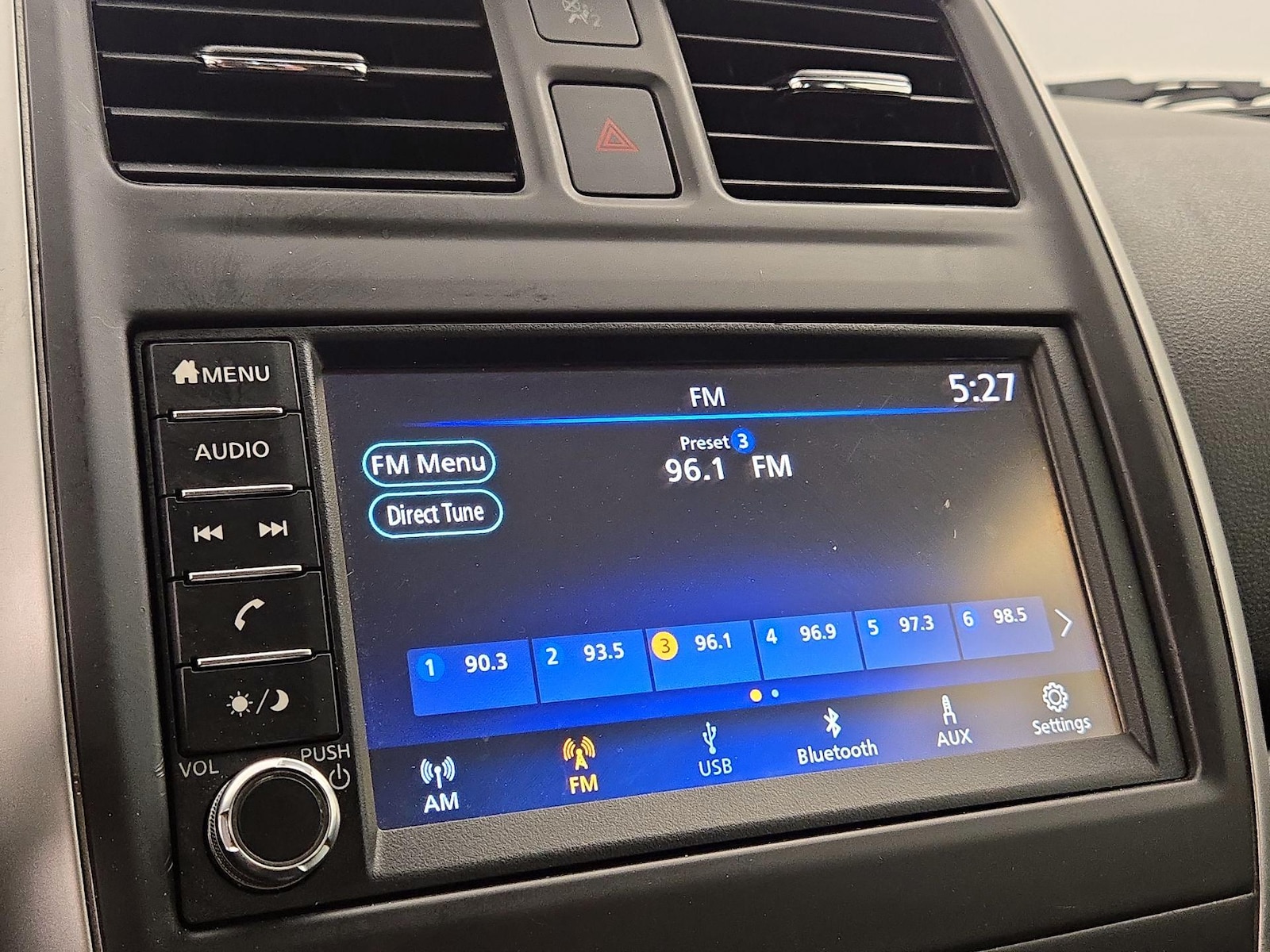 2019 Nissan Versa Sedan SV - Photo 16
