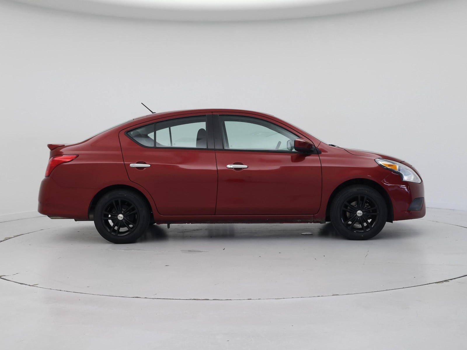 2019 Nissan Versa Sedan SV - Photo 8