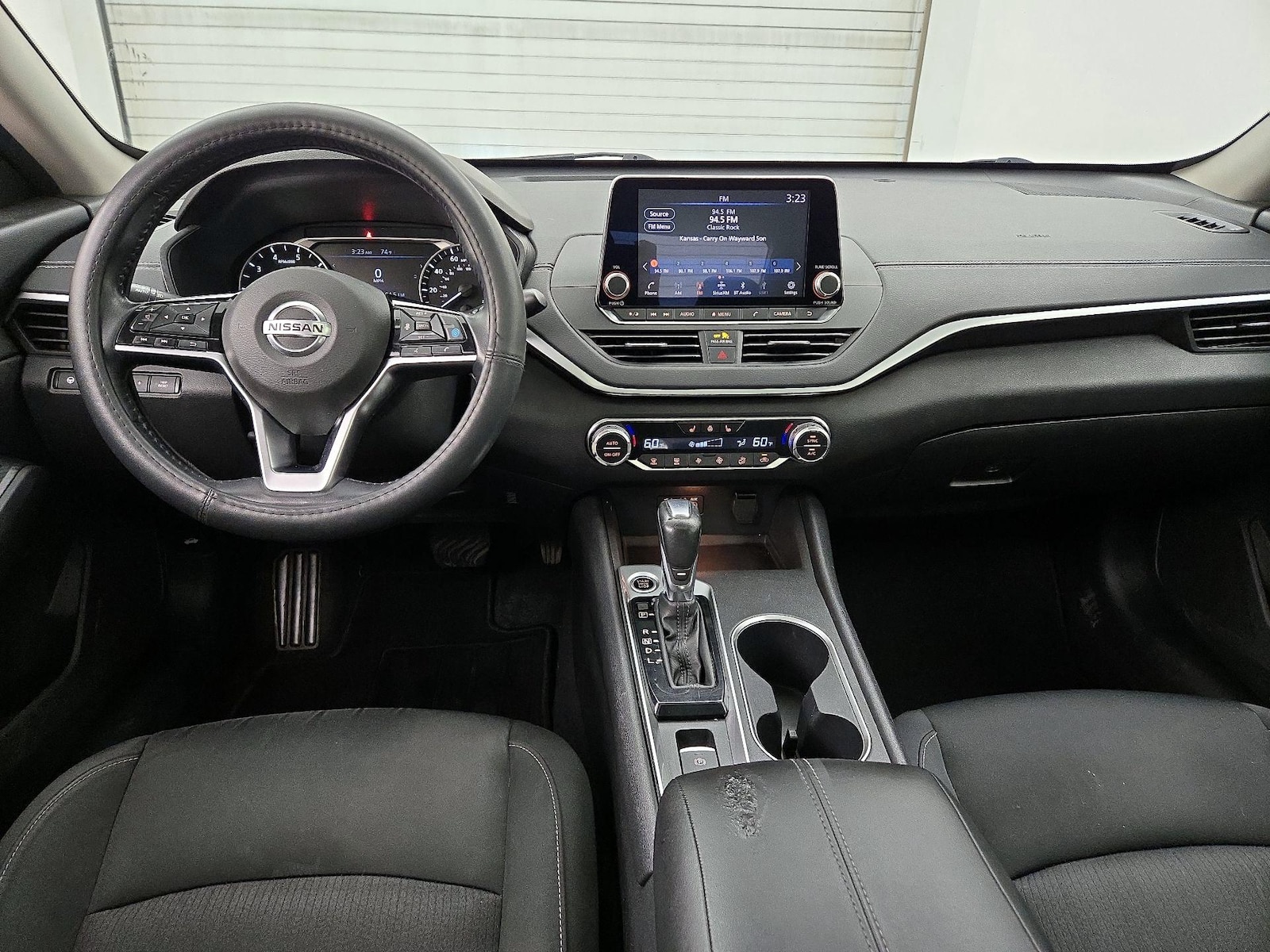 2019 Nissan Altima SV - Photo 10
