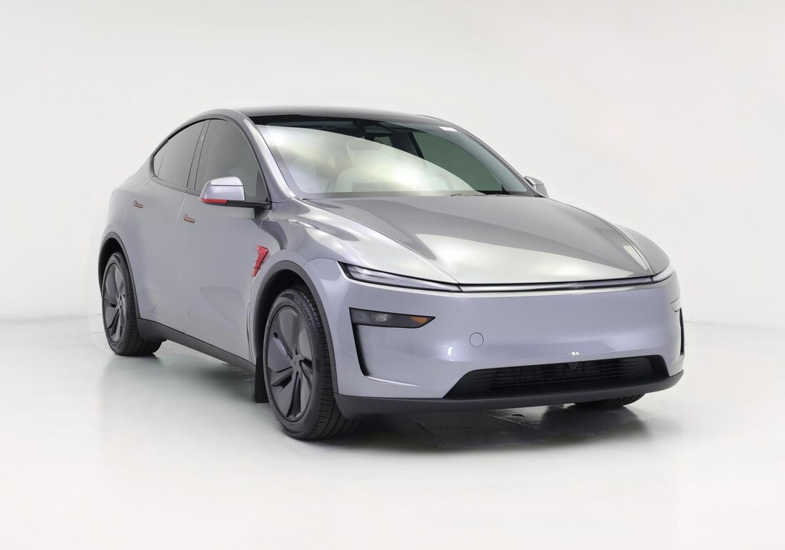 2026 Tesla Model Y Premium Rear-Wheel Drive in Gray — CarMax photo