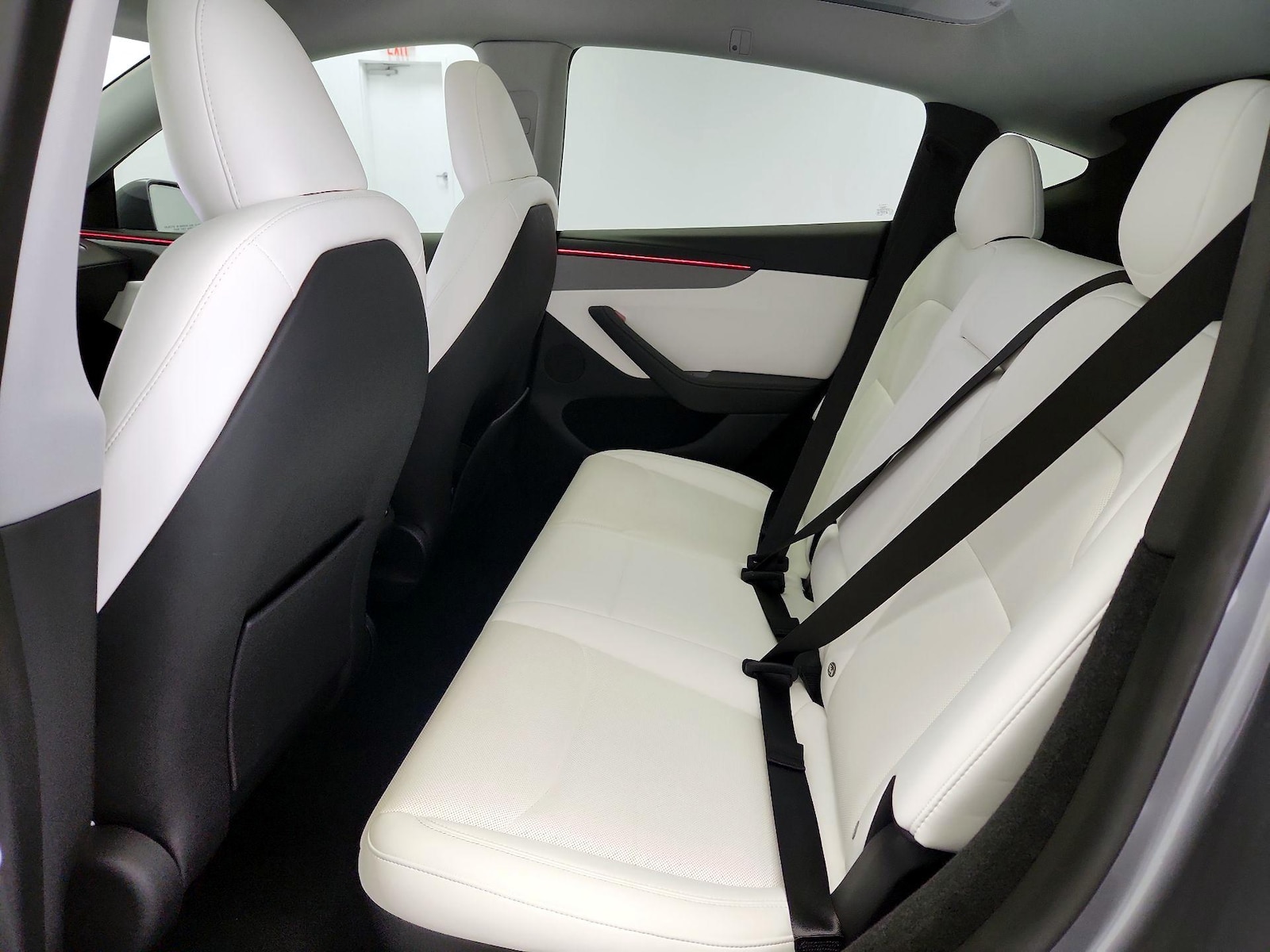 2026 Tesla Model Y Long Range - Photo 12
