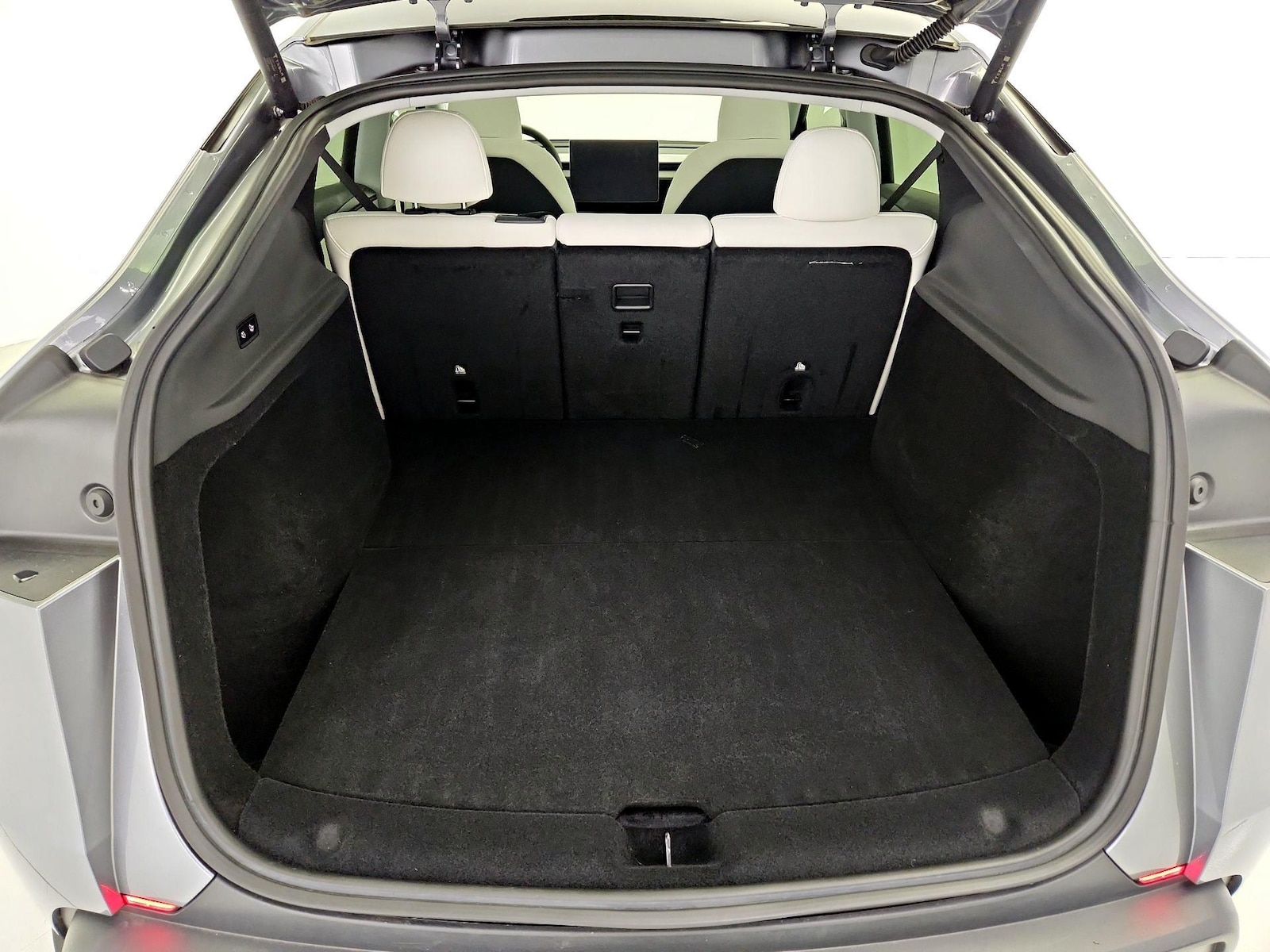 2026 Tesla Model Y Long Range - Photo 13