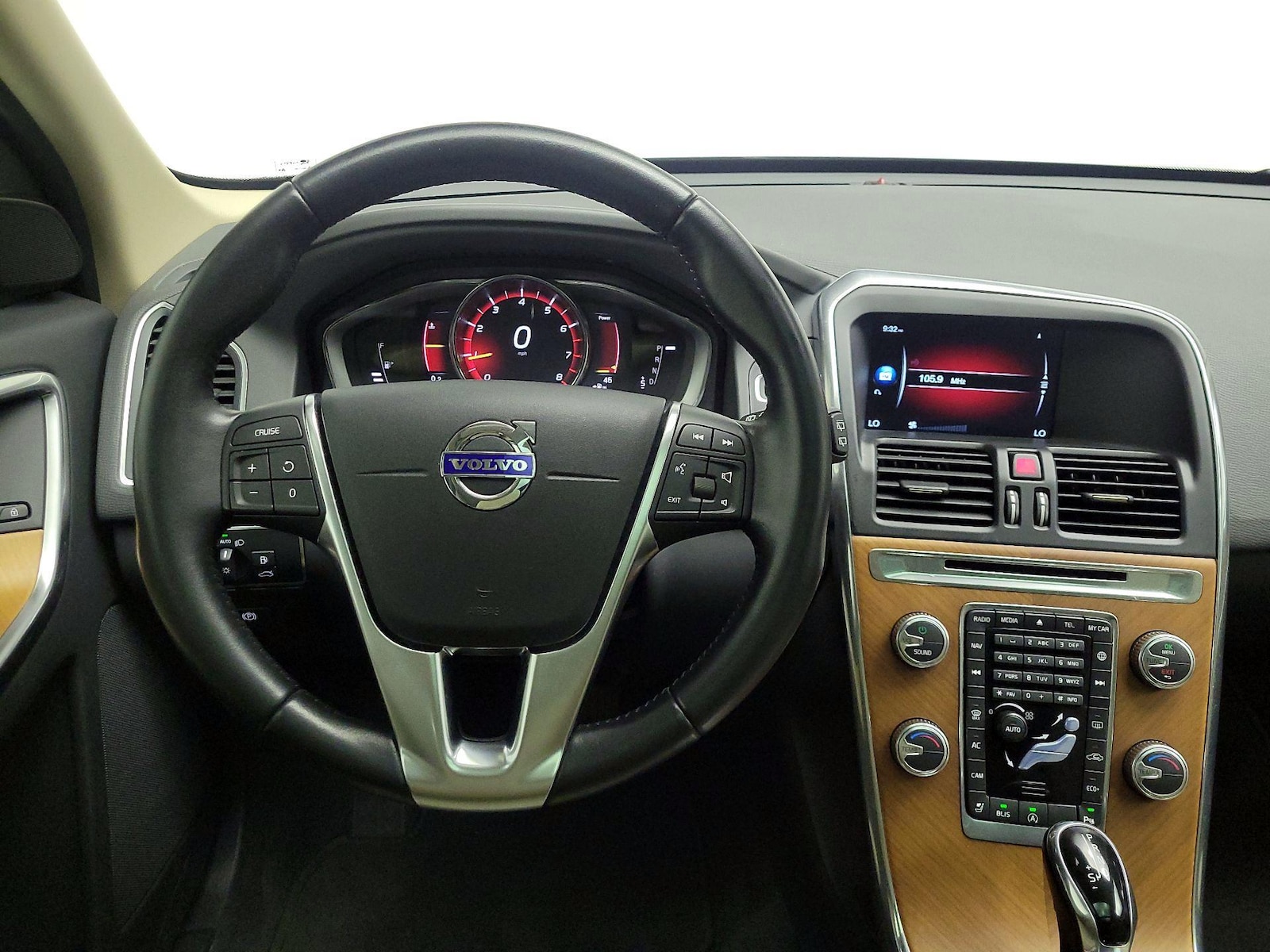 2017 Volvo XC60 T5 Inscription - Photo 11