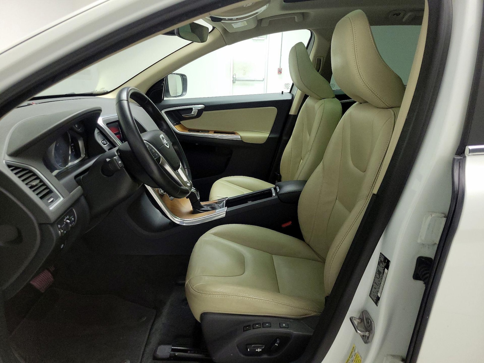 2017 Volvo XC60 T5 Inscription - Photo 12