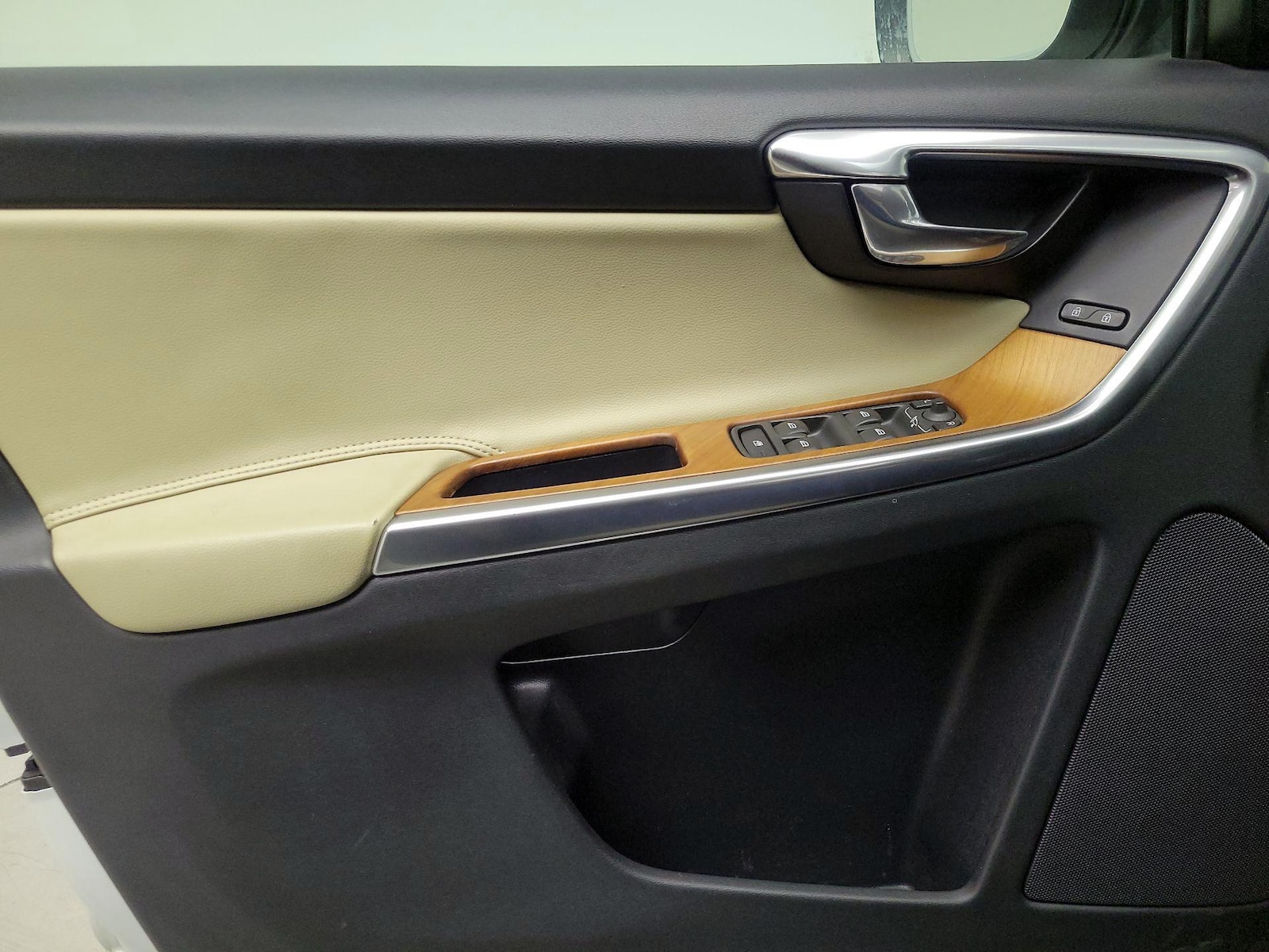 2017 Volvo XC60 T5 Inscription - Photo 13