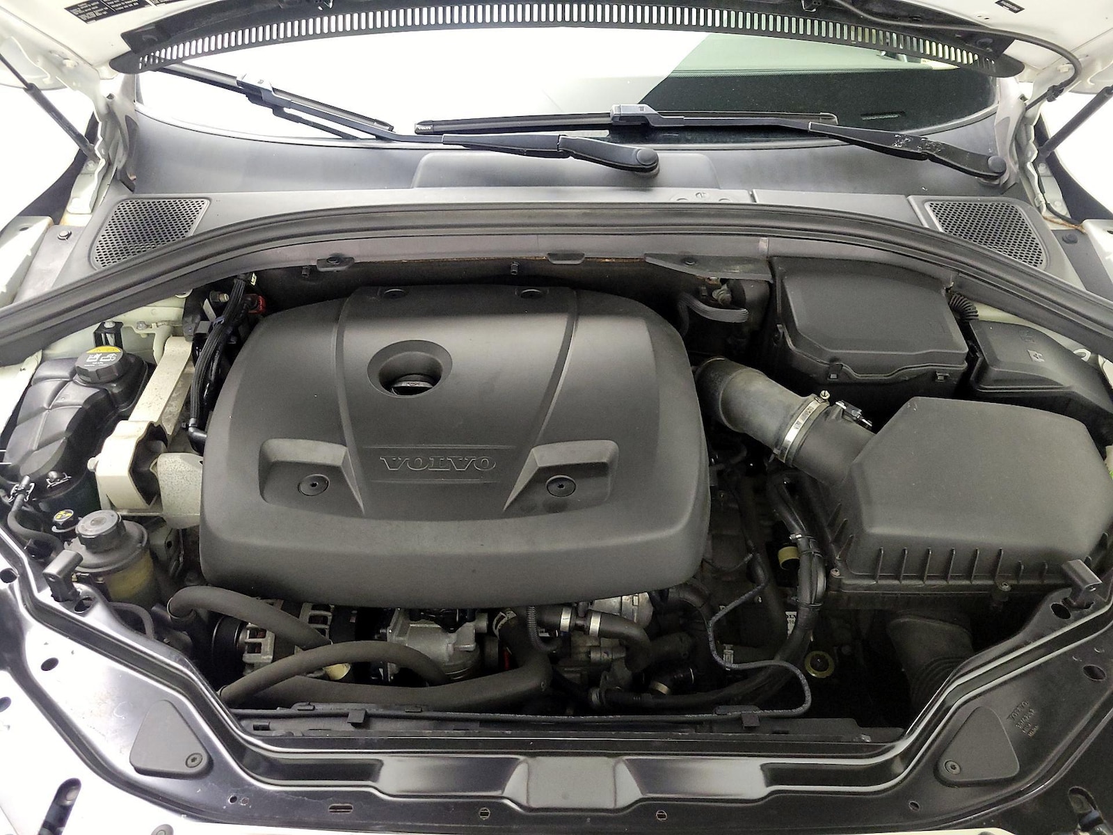 2017 Volvo XC60 T5 Inscription - Photo 25