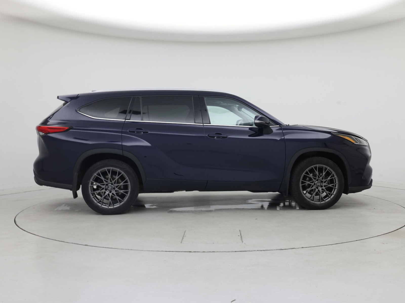 2021 Toyota Highlander Limited - Photo 8