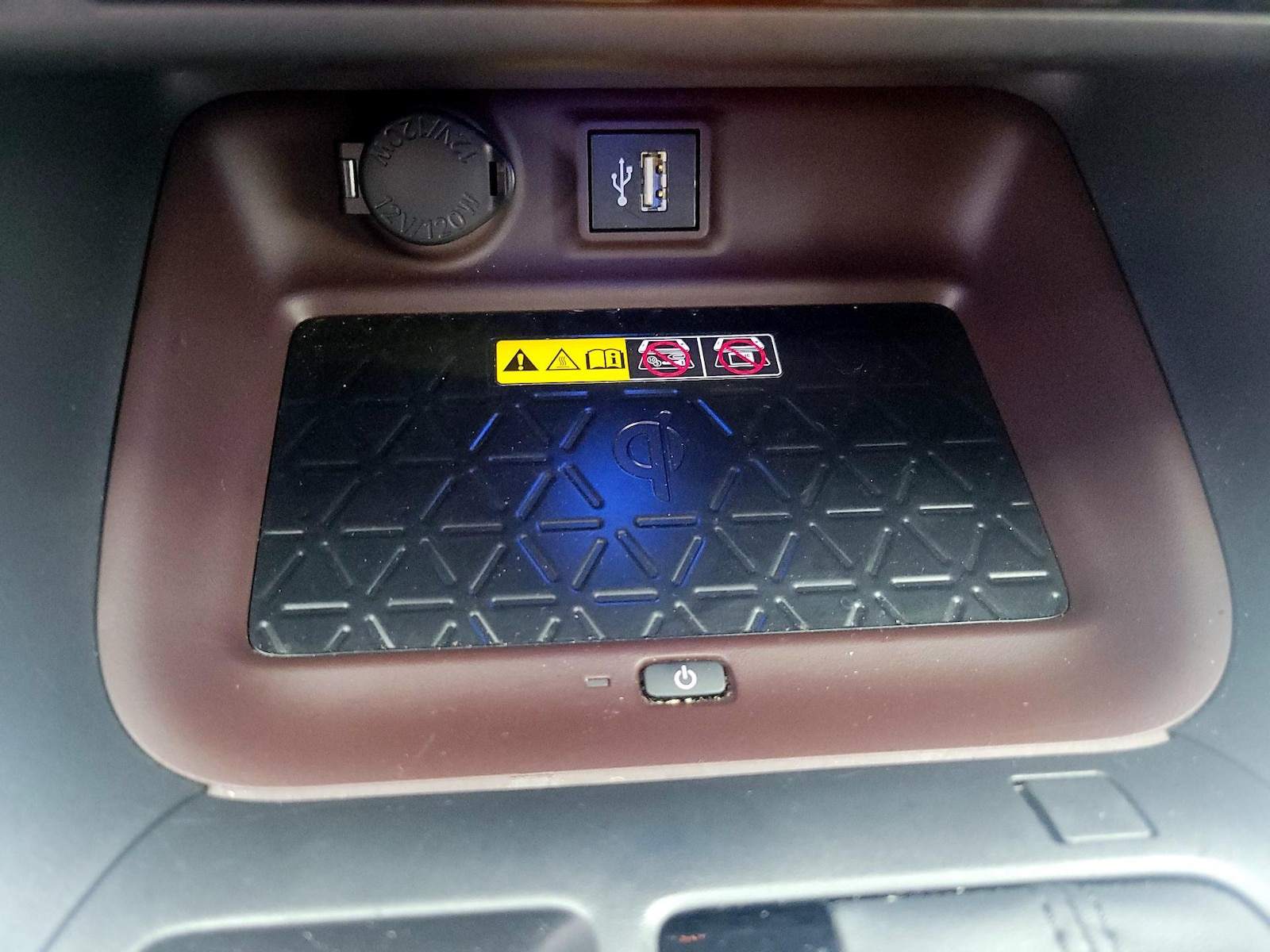 2024 Toyota RAV4 Limited - Photo 19