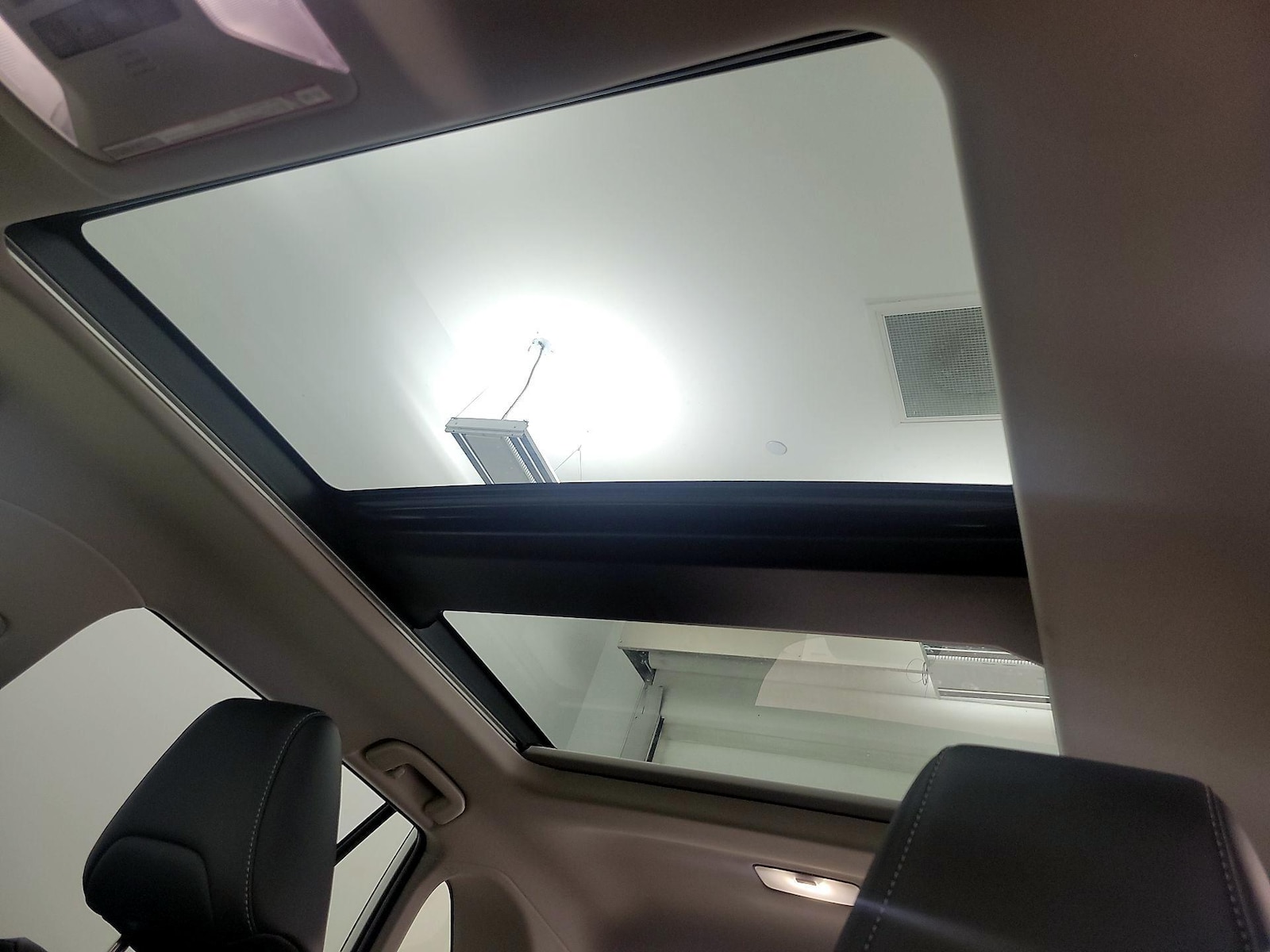 2024 Toyota RAV4 Limited - Photo 20