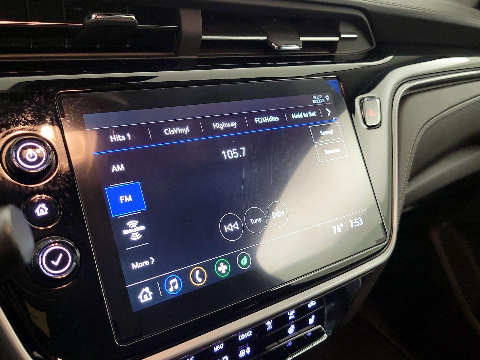 2023 Chevrolet Bolt EUV LT - Photo 16