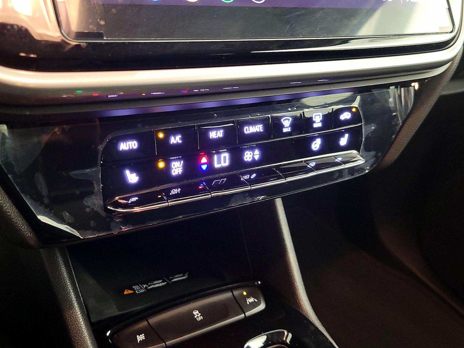2023 Chevrolet Bolt EUV LT - Photo 17