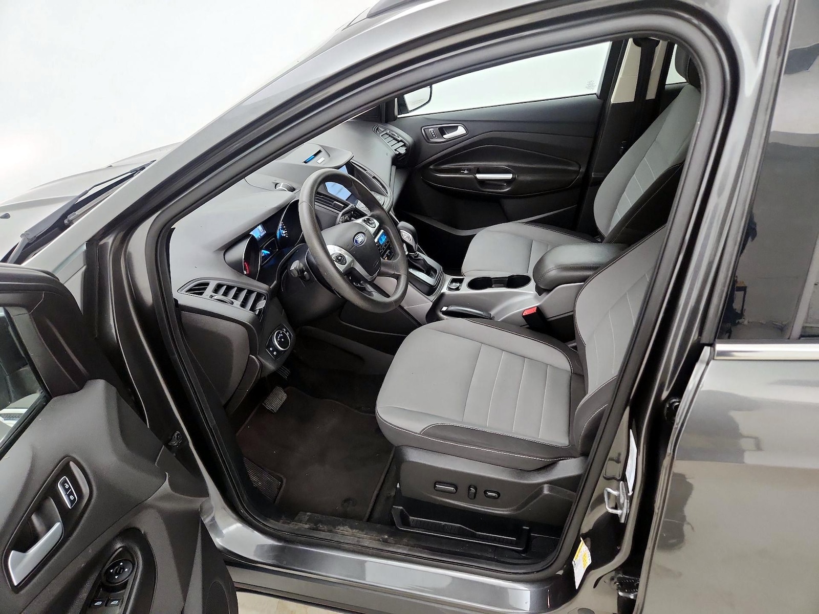 2016 Ford Escape SE - Photo 12