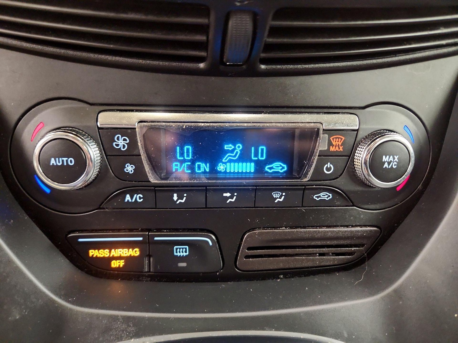 2016 Ford Escape SE - Photo 17