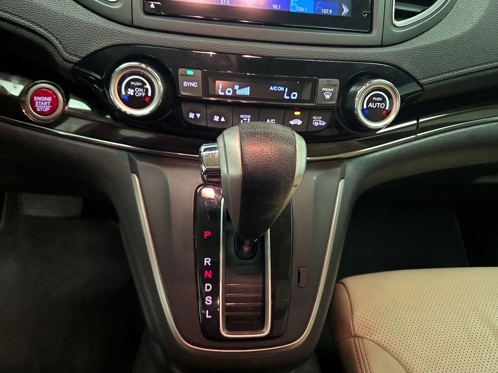 2016 Honda CR-V Touring - Photo 18