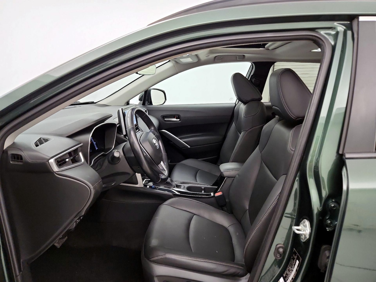 2023 Toyota Corolla Cross XLE - Photo 12