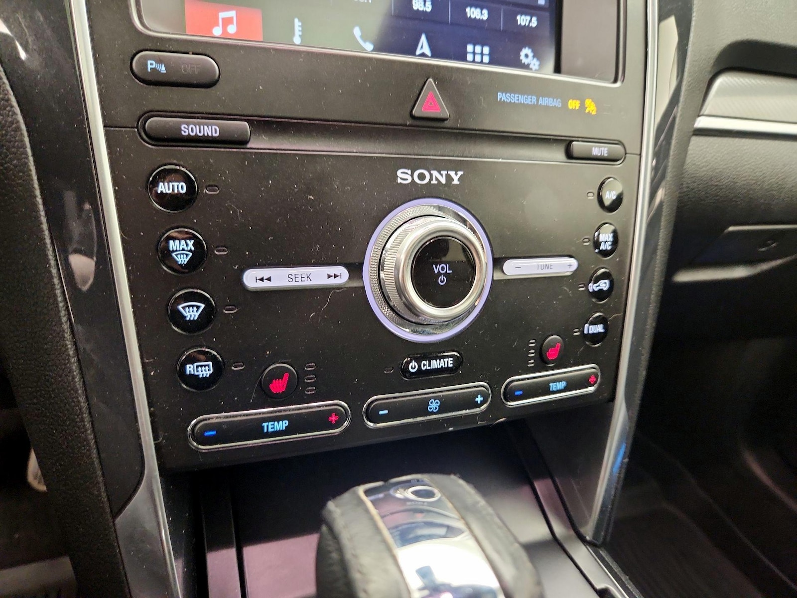 2019 Ford Explorer Sport - Photo 18