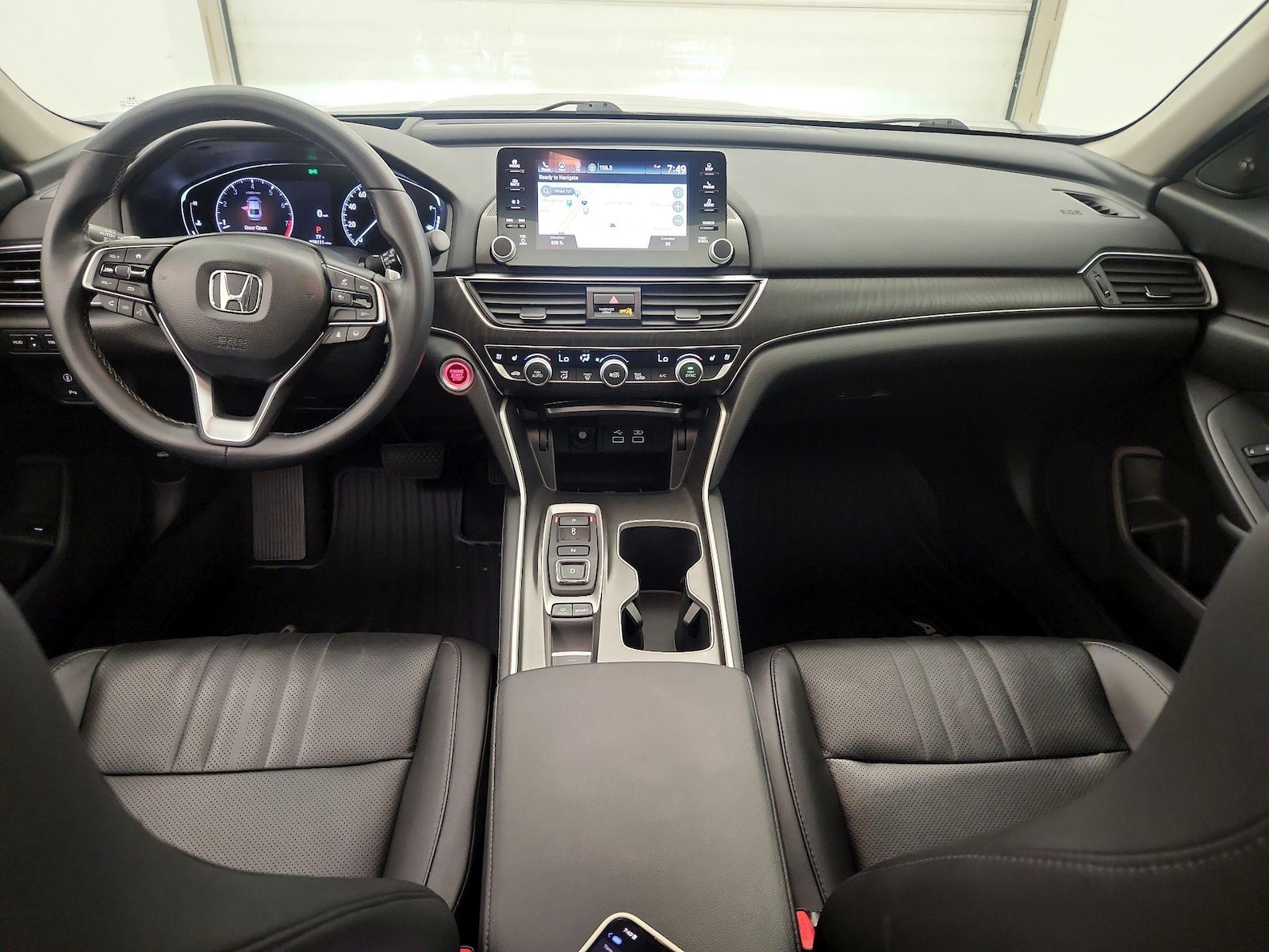 Apple CarPlay® & Android Auto™