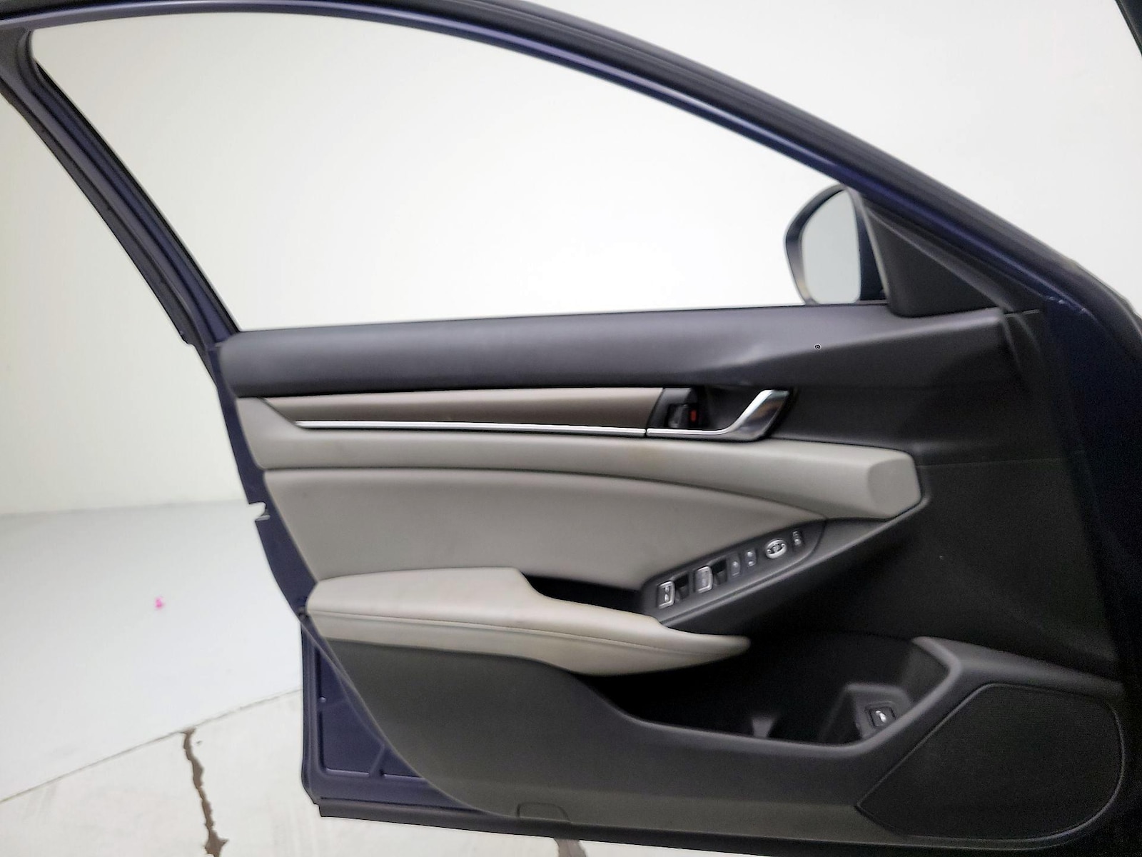 2019 Honda Accord LX - Photo 13