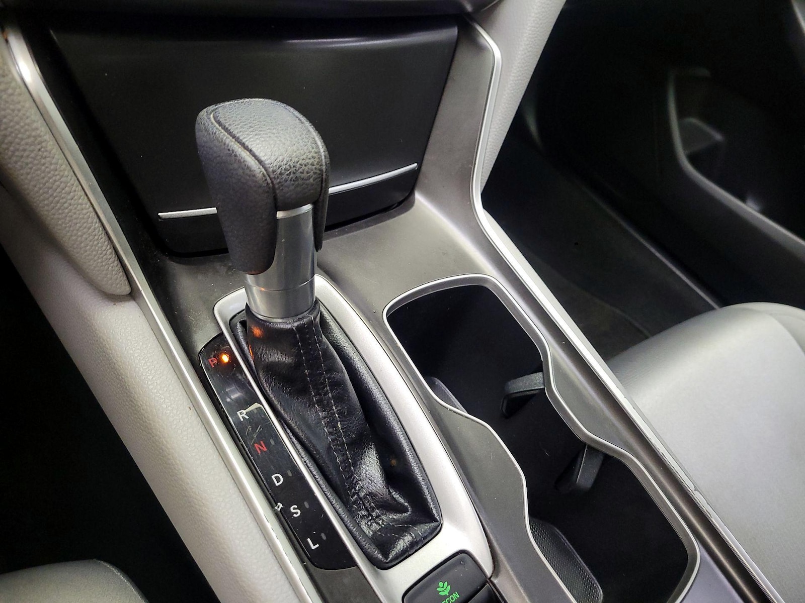 2019 Honda Accord LX - Photo 17