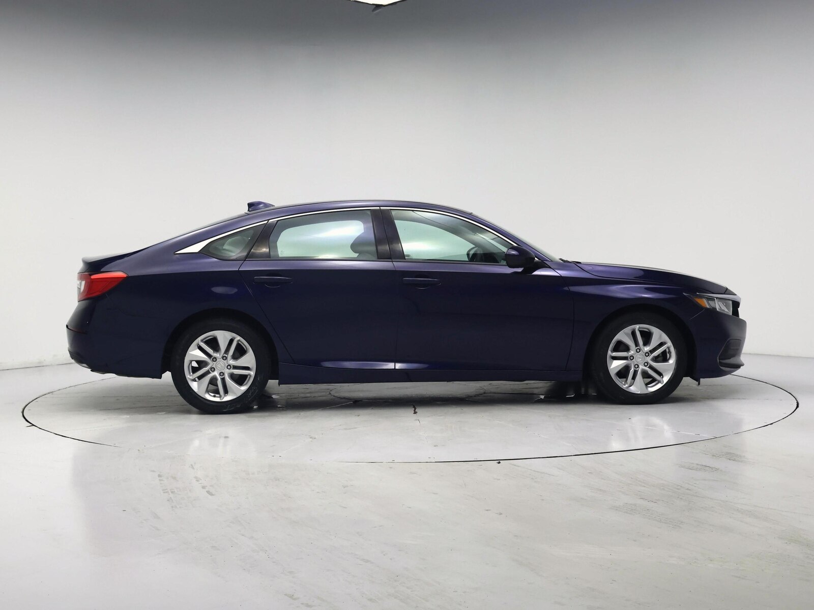 2019 Honda Accord LX - Photo 8