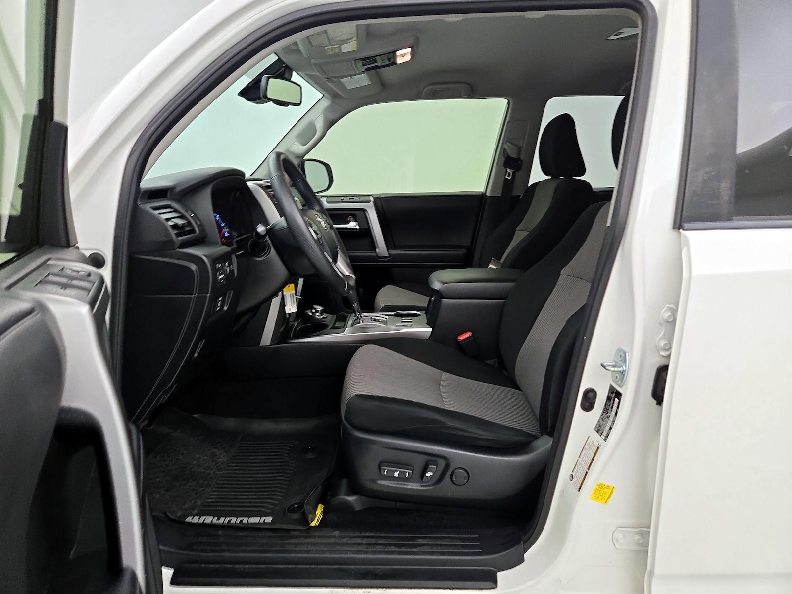 Power Seat(s) & Side Airbags