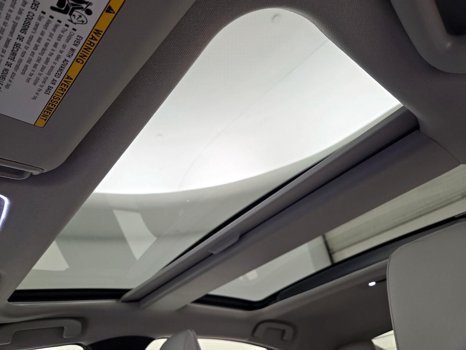 Skylight(s) & Overhead Airbags