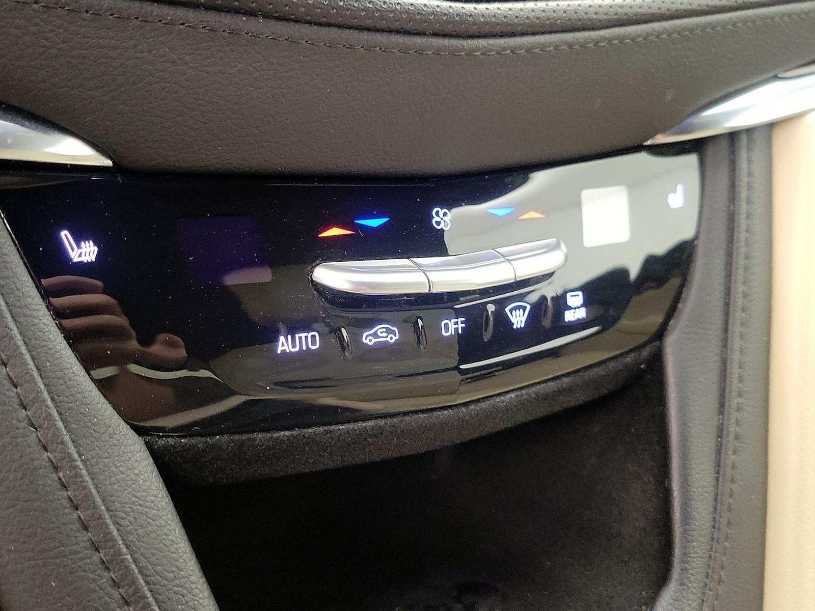 2017 Cadillac XT5 Luxury - Photo 18