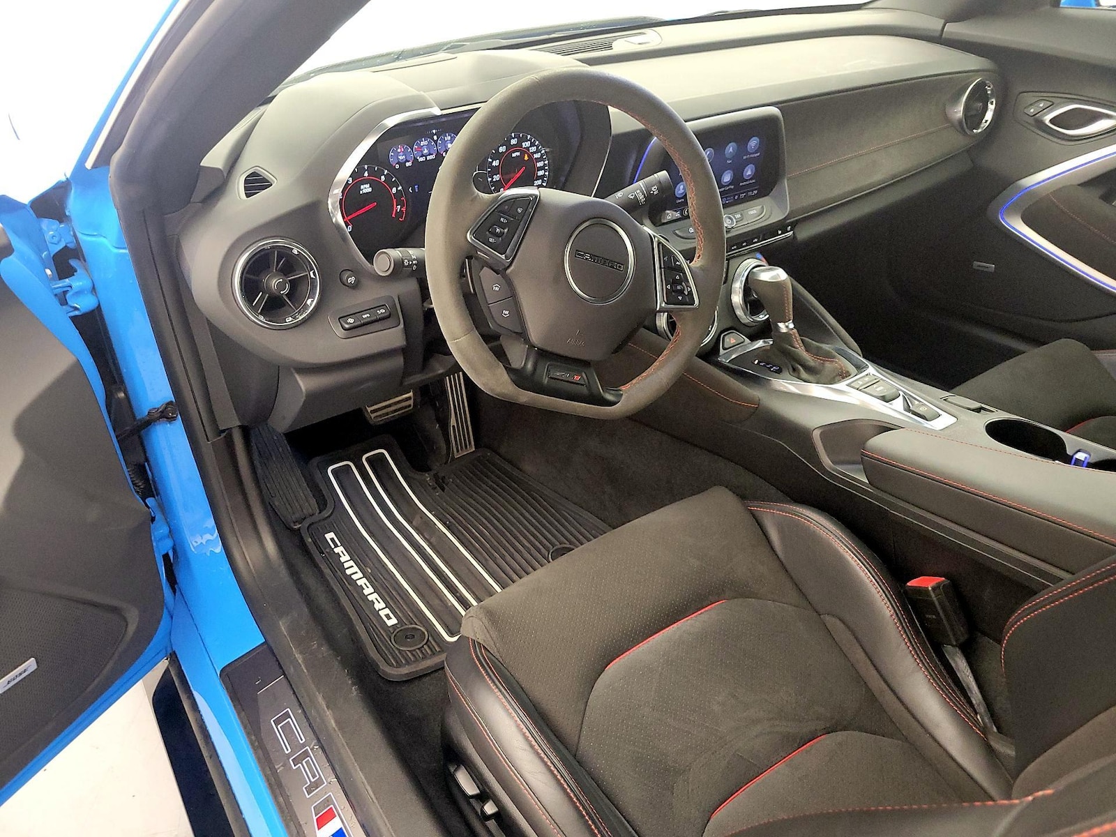 2022 Chevrolet Camaro ZL1 - Photo 11