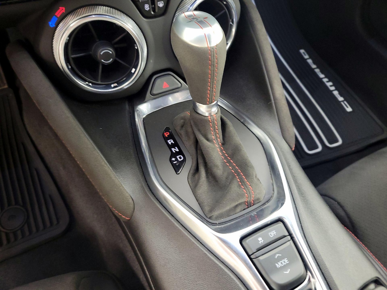 2022 Chevrolet Camaro ZL1 - Photo 18