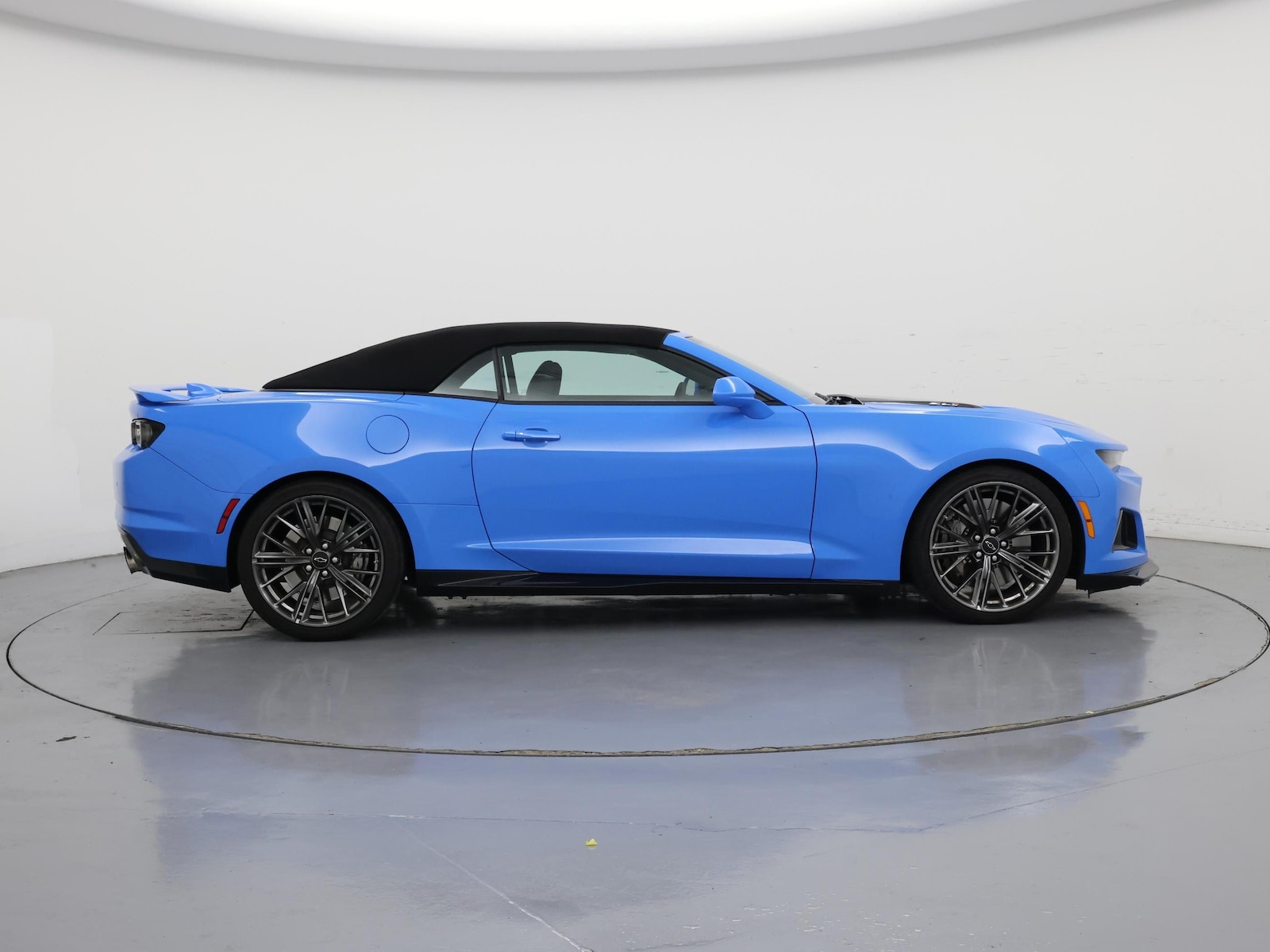 2022 Chevrolet Camaro ZL1 - Photo 8
