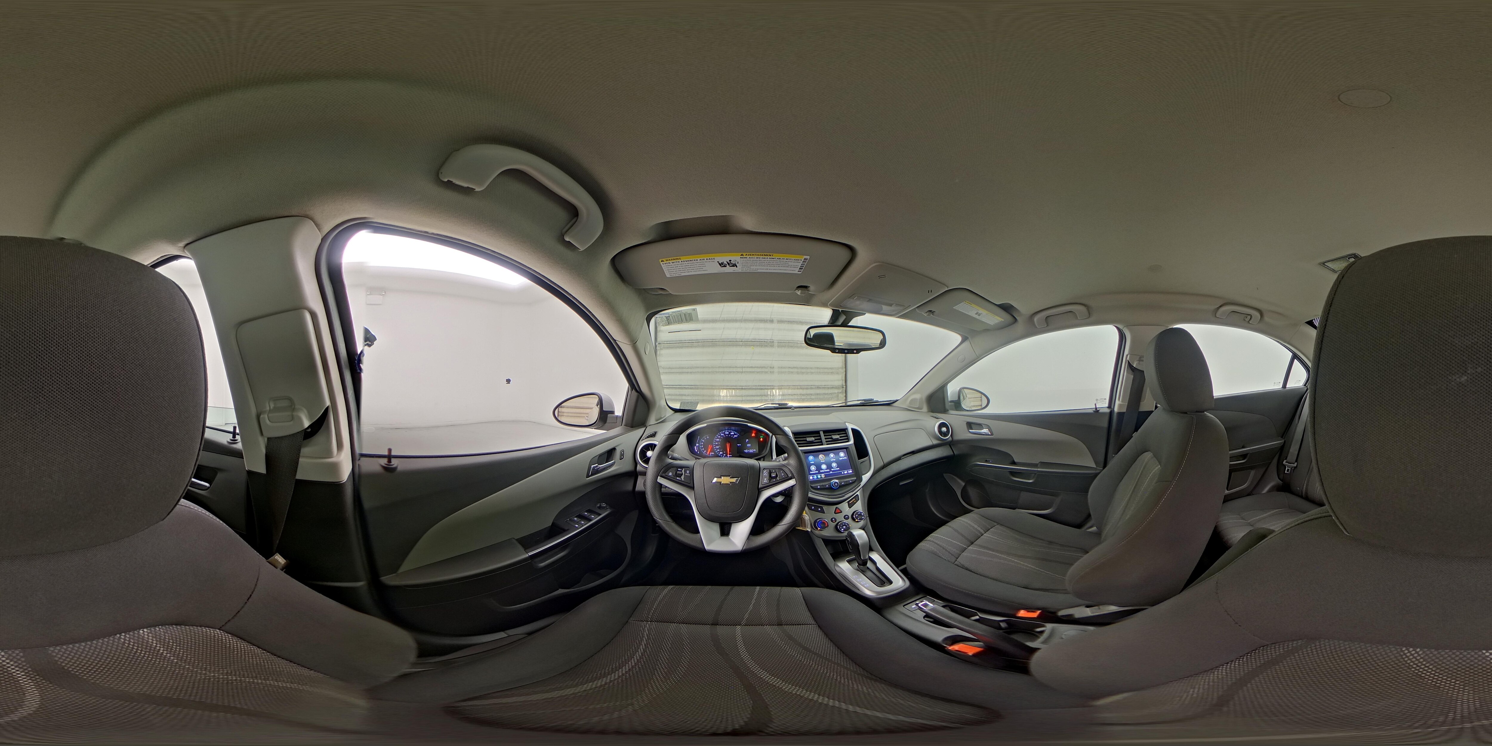 2018 Chevrolet Sonic LT - Photo 26