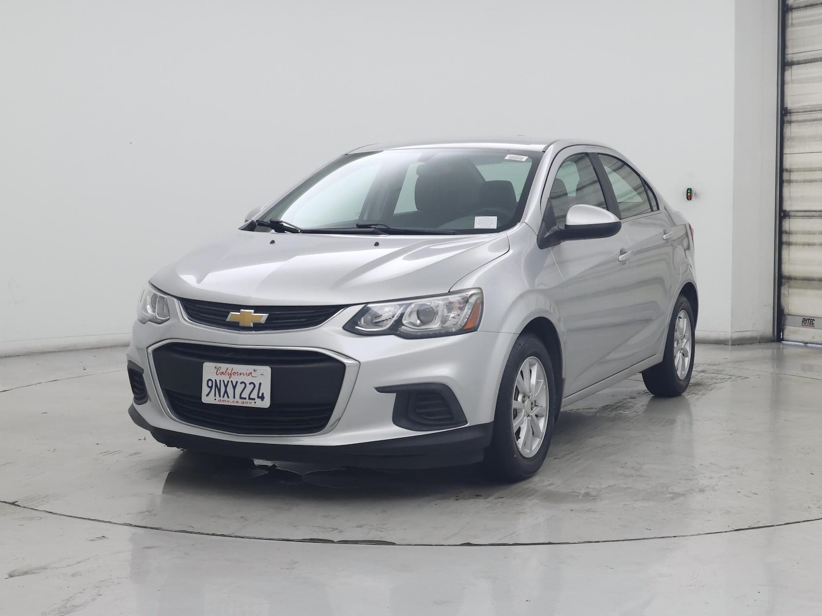 2018 Chevrolet Sonic LT - Photo 5