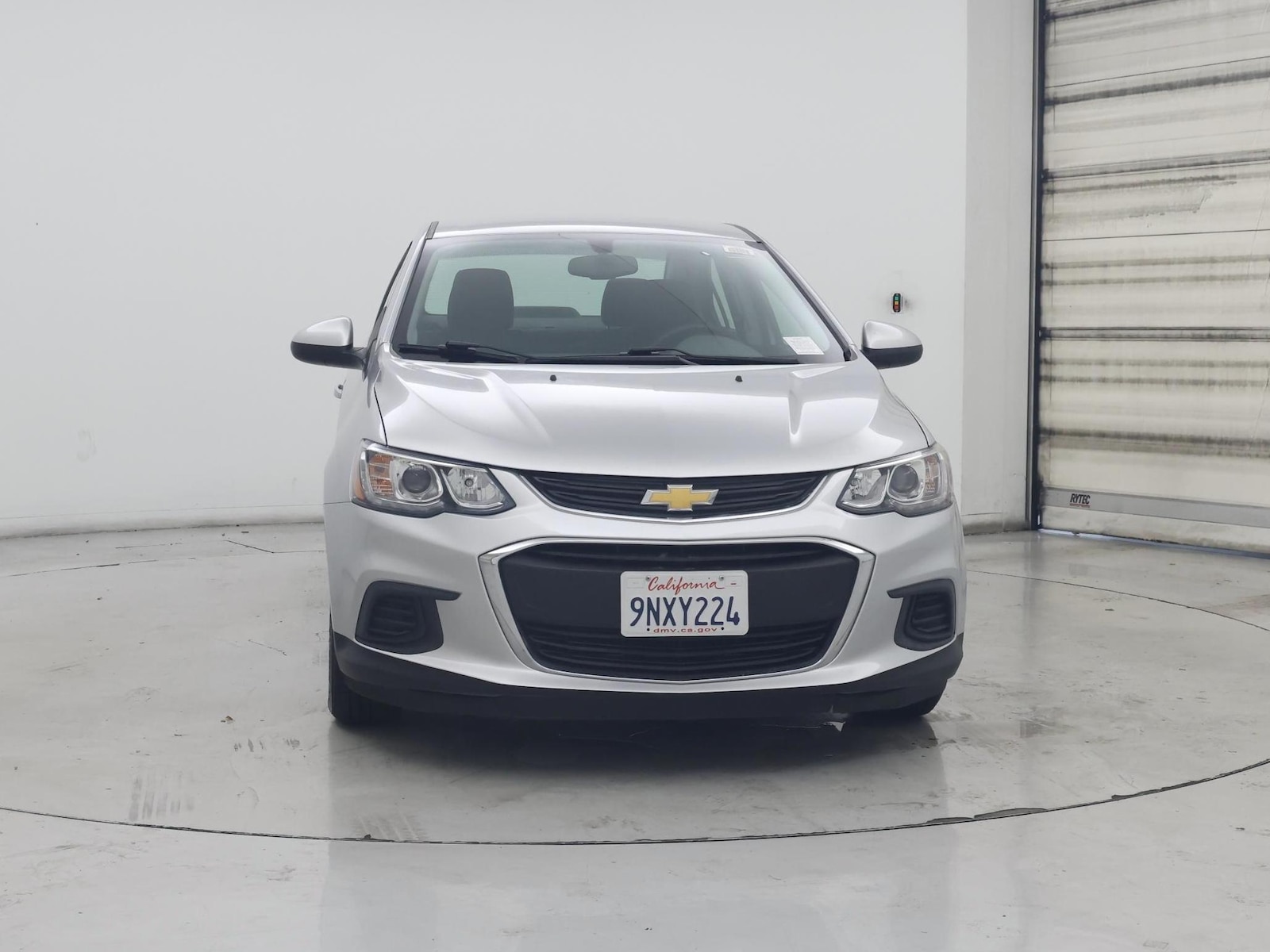 2018 Chevrolet Sonic LT - Photo 6