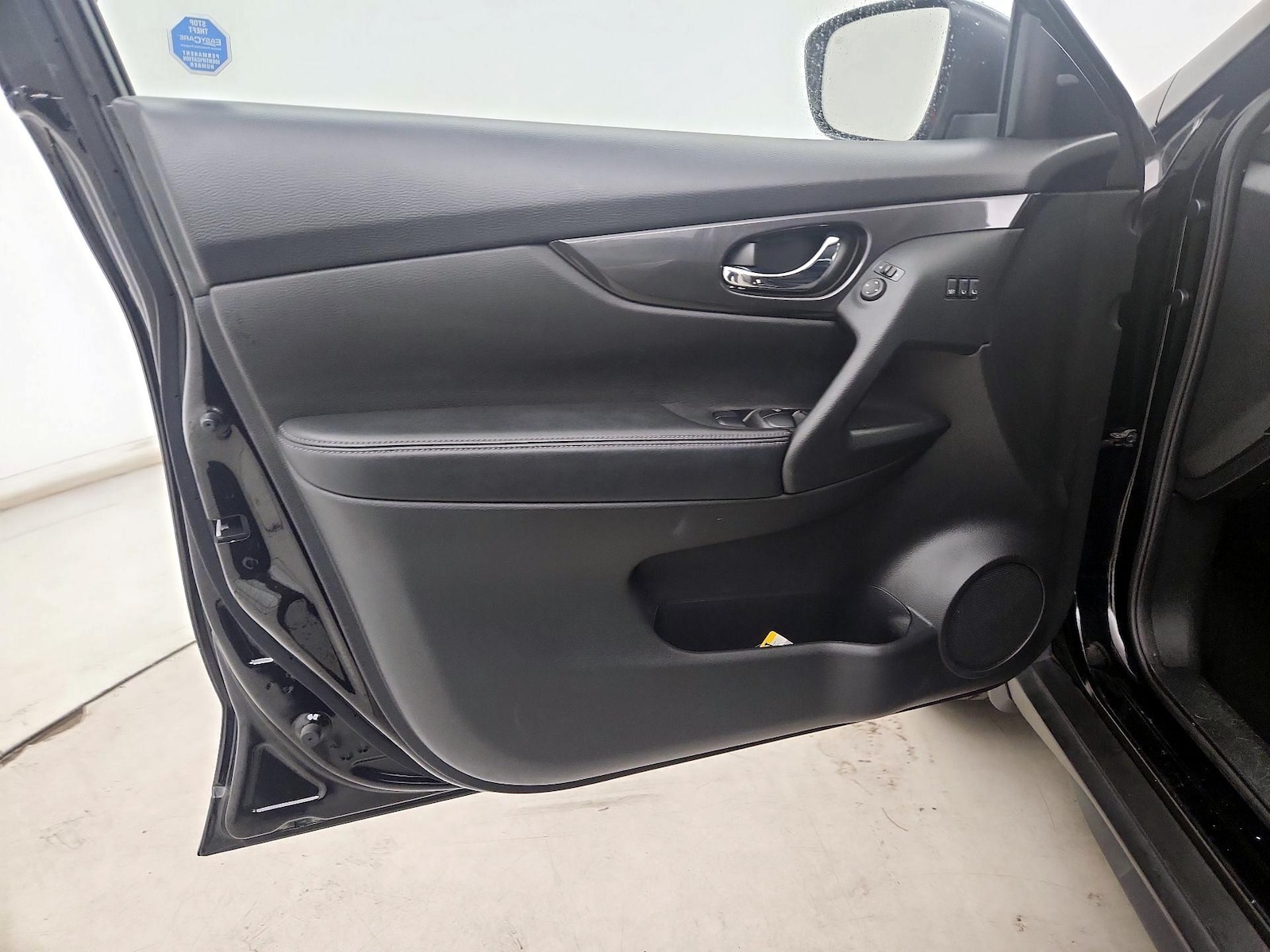 2020 Nissan Rogue SV - Photo 11