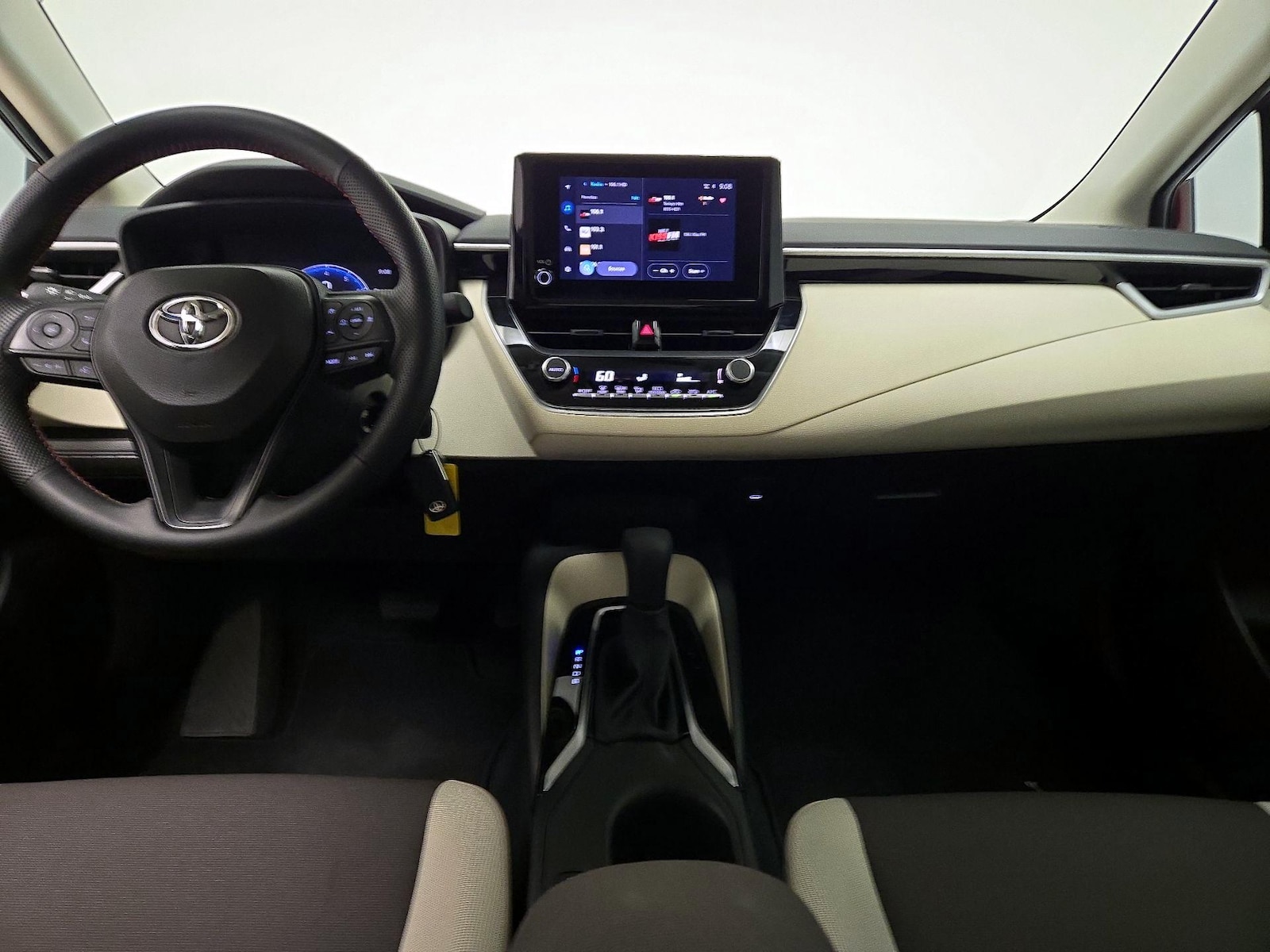 2026 Toyota Corolla LE - Photo 10