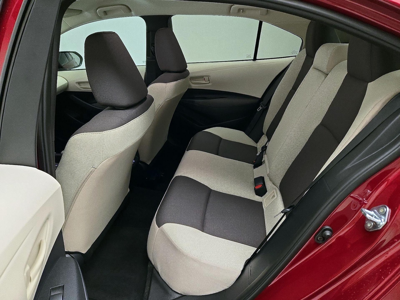 2026 Toyota Corolla LE - Photo 20