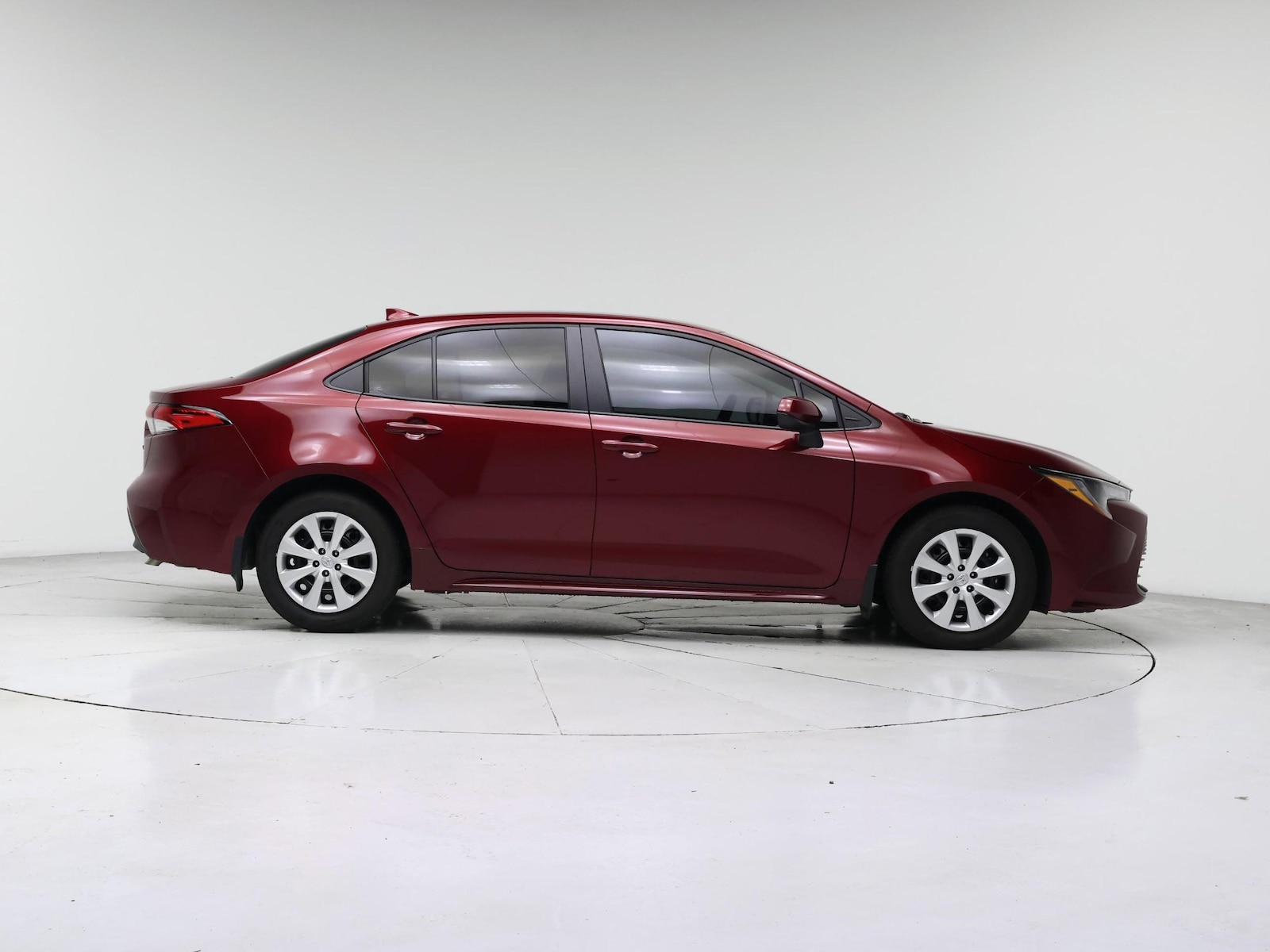 2026 Toyota Corolla LE - Photo 8