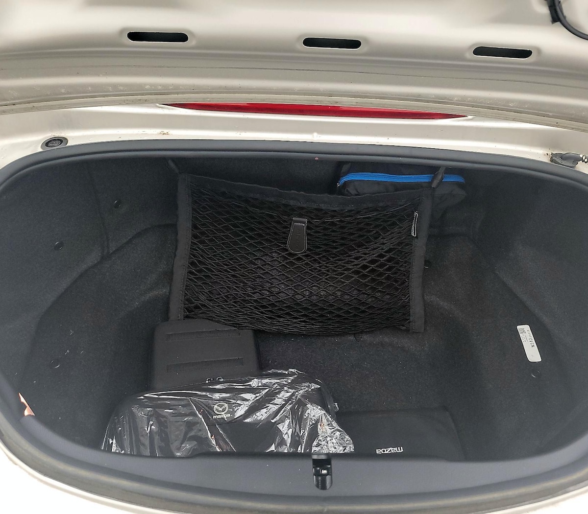 Trunk/Cargo (Seats Up)