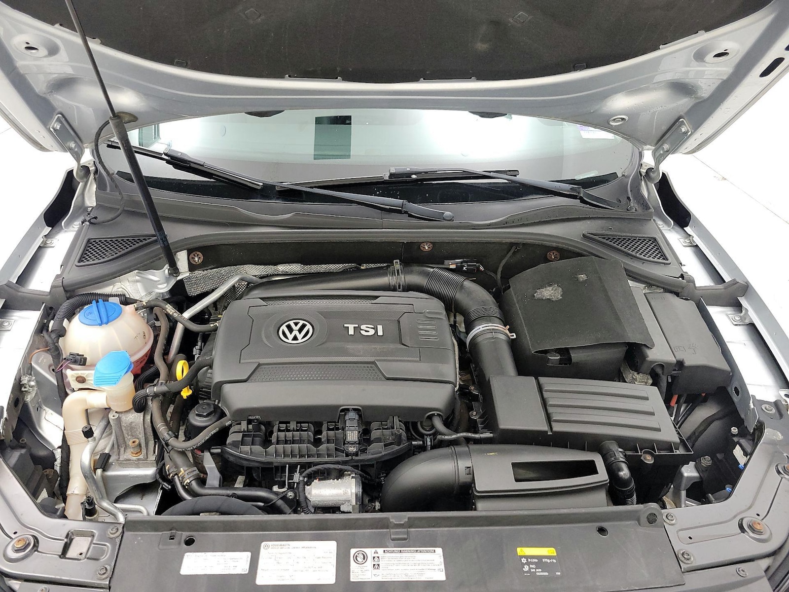2015 Volkswagen Passat Limited Edition - Photo 22