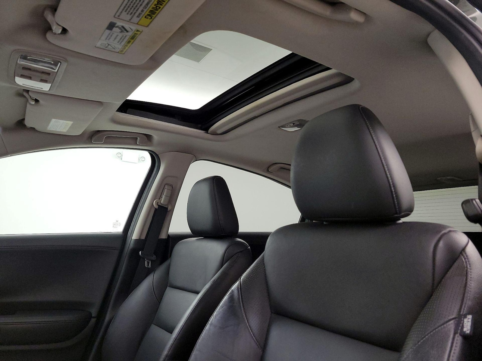 Sunroof(s) & Overhead Airbags