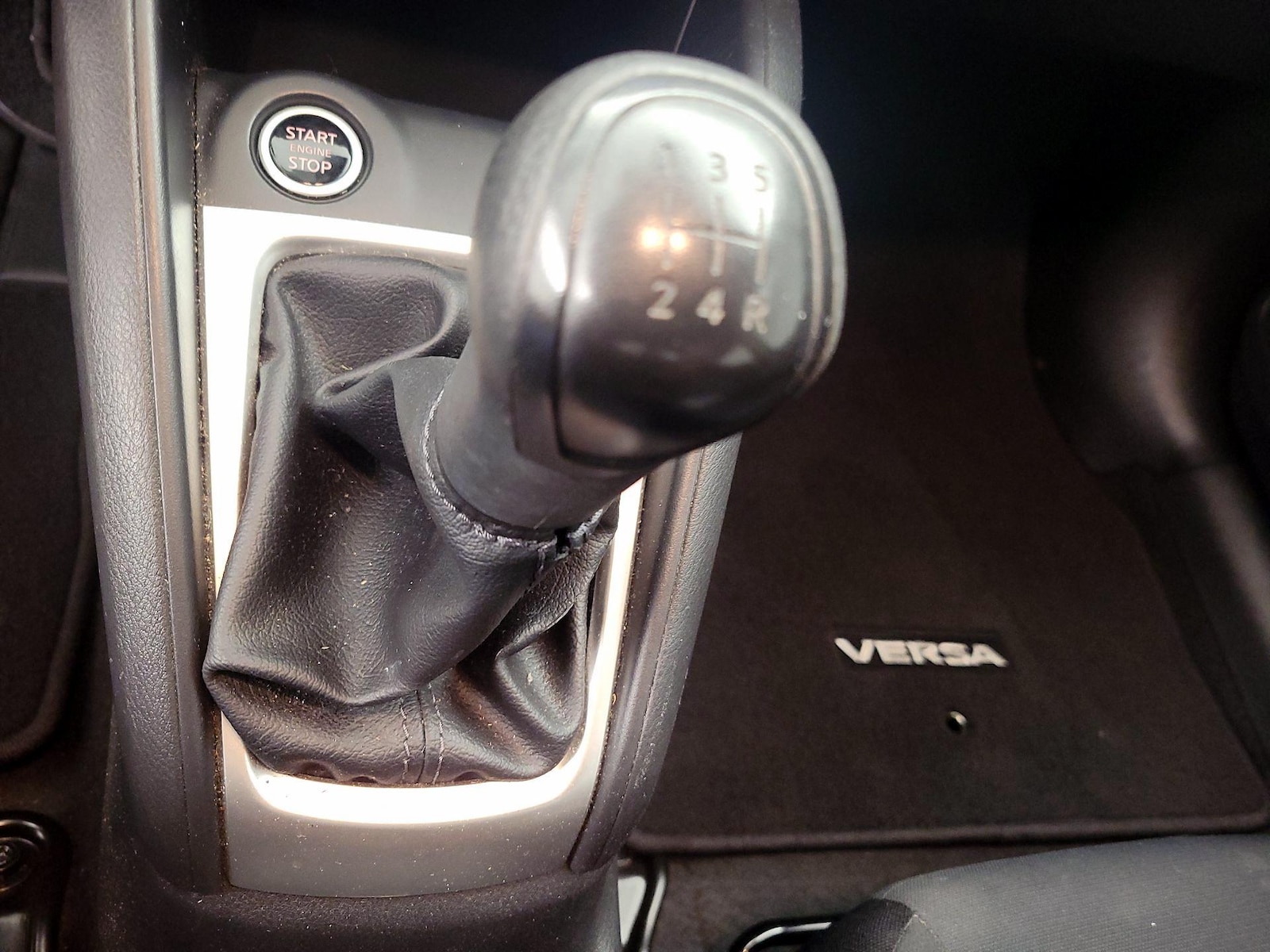 2021 Nissan Versa Sedan S - Photo 18
