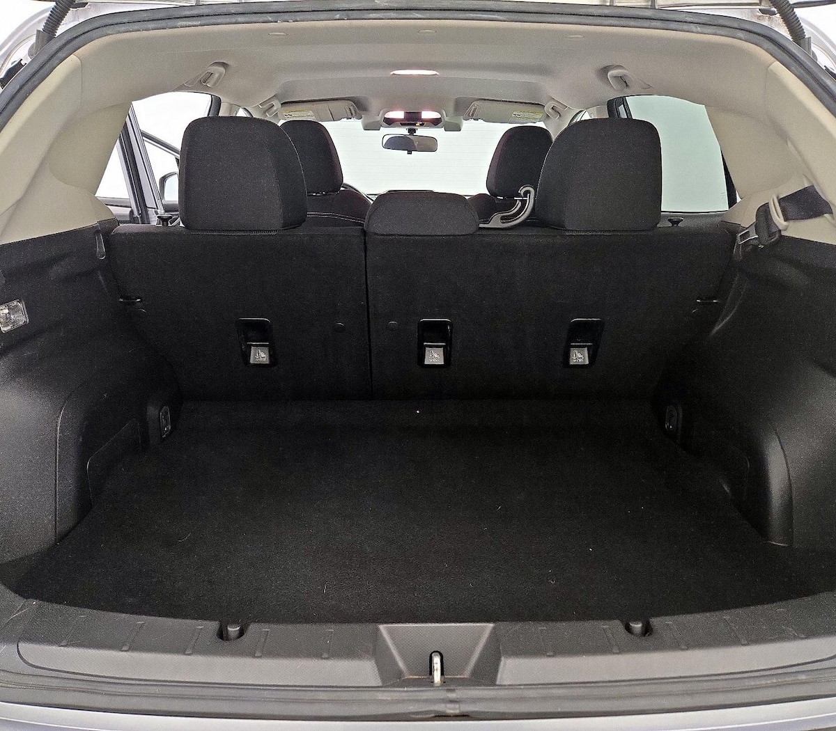Trunk/Cargo (Seats Up)