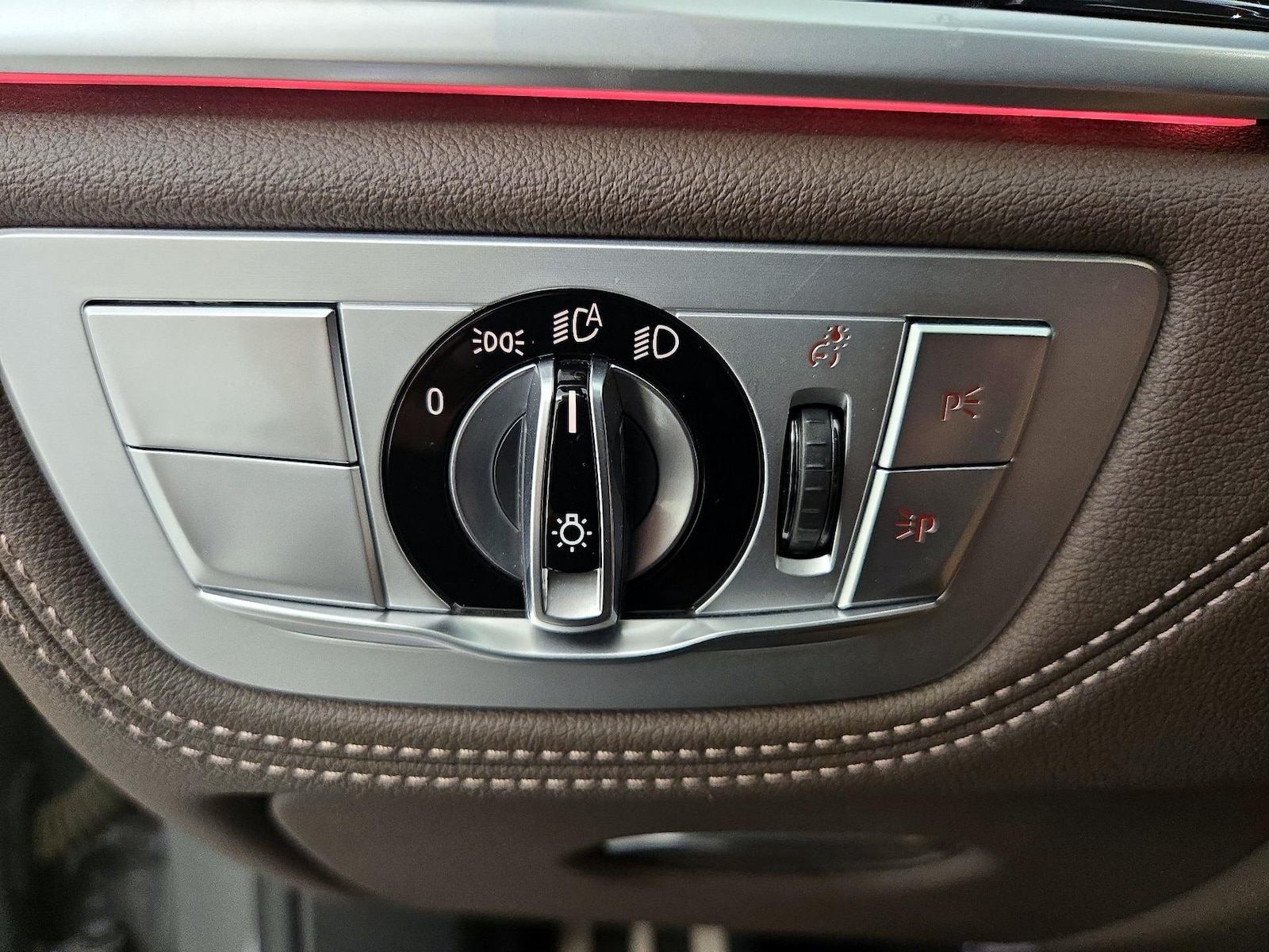 2020 BMW 7 Series 750i - Photo 14