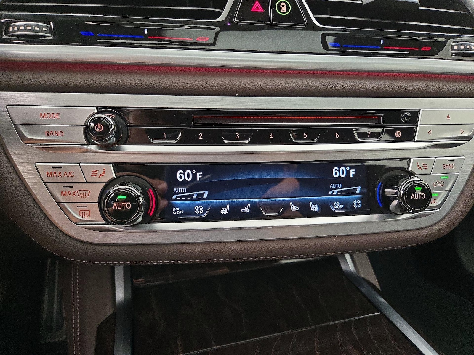 2020 BMW 7 Series 750i - Photo 18