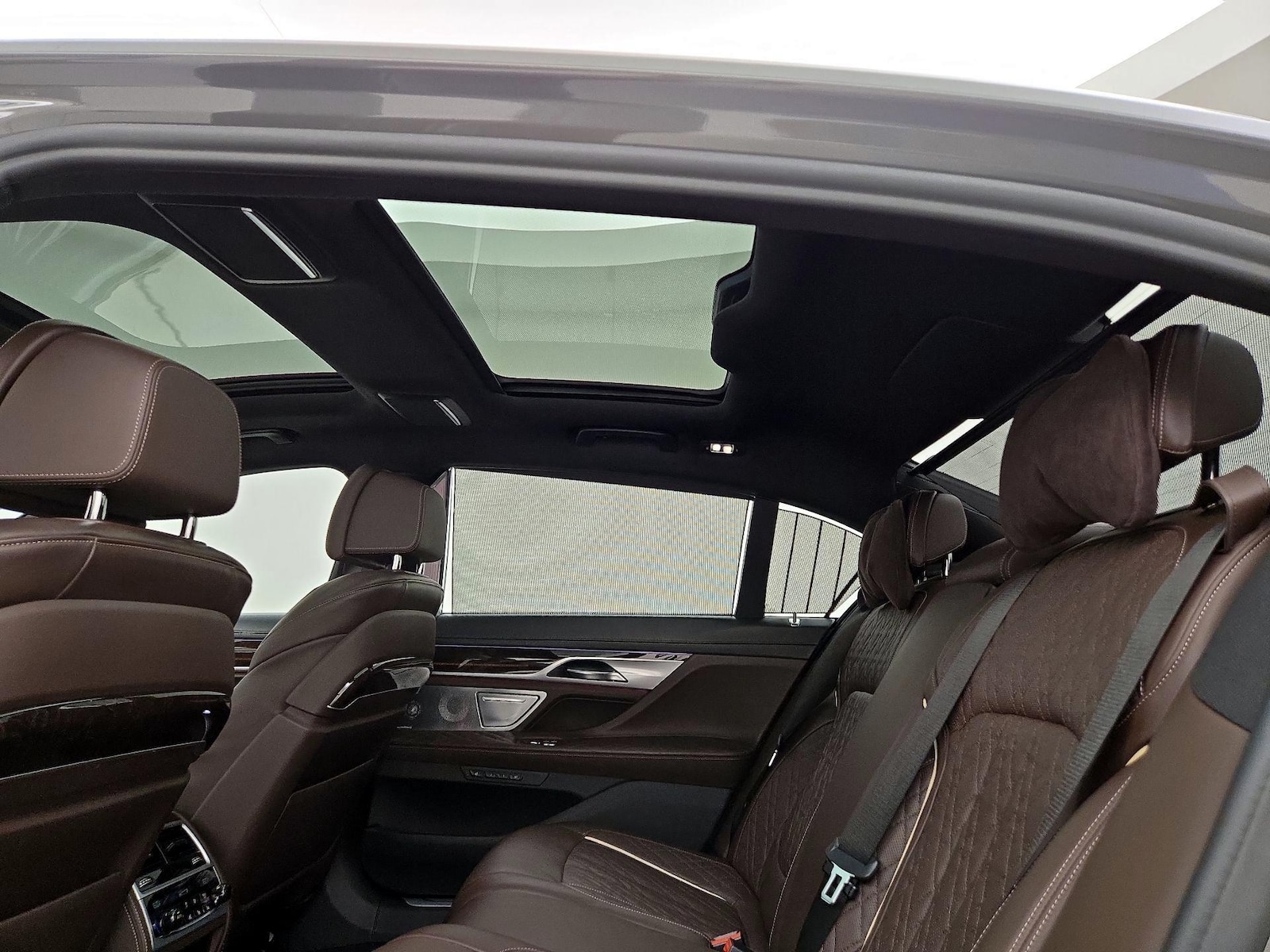 2020 BMW 7 Series 750i - Photo 25