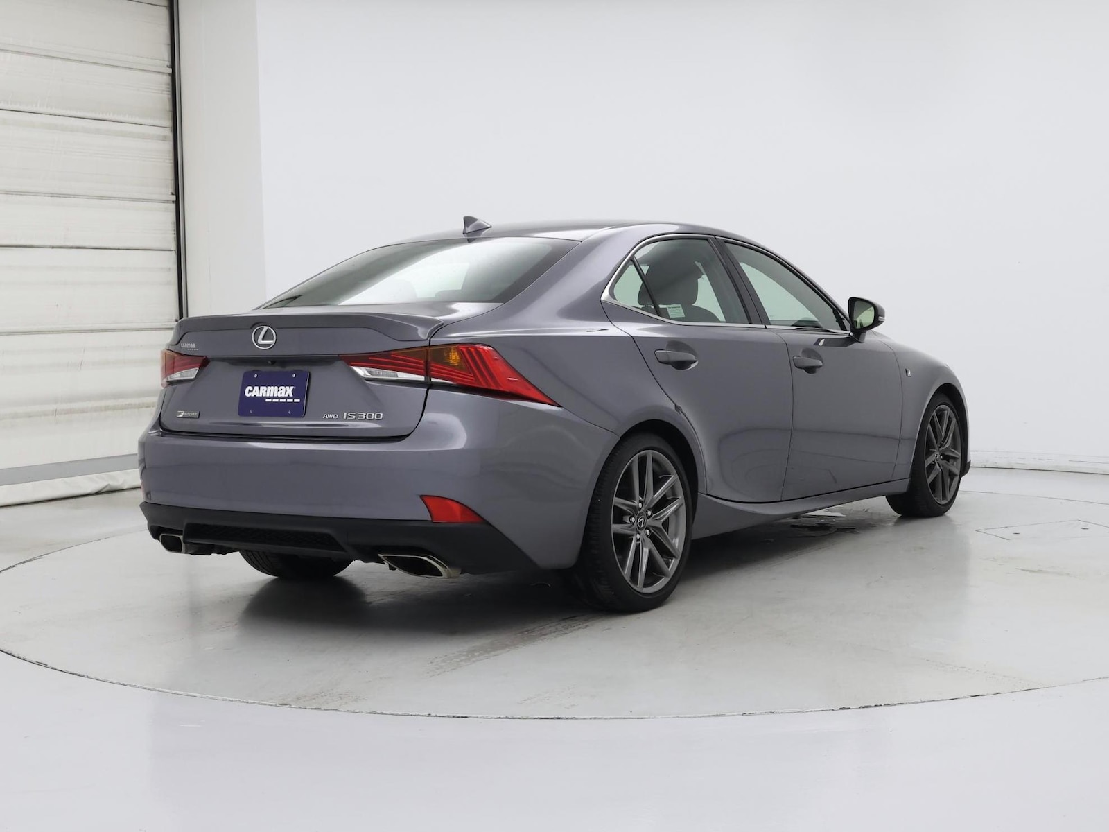 2017 Lexus IS 300 - Photo 9